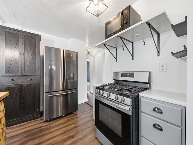 419 W MCMILLAN STREET, Marshfield, Wisconsin 54449, 2 Bedrooms Bedrooms, ,1 BathroomBathrooms,Residential,For Sale,419 W MCMILLAN STREET,22603070