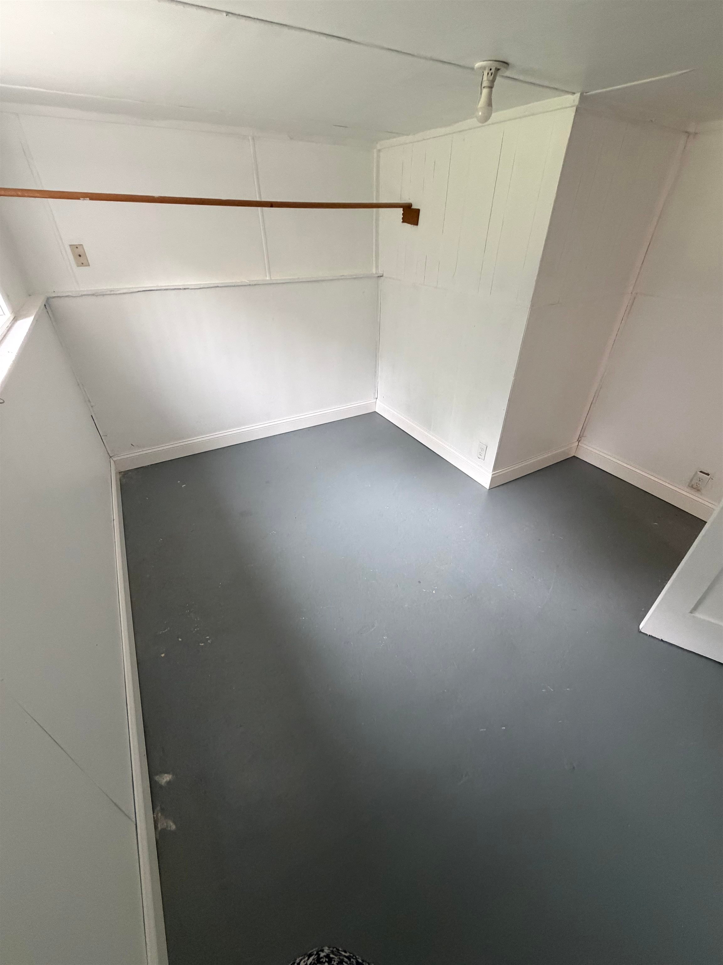 406 E LINDEN STREET, Abbotsford, Wisconsin 54405, 3 Bedrooms Bedrooms, ,1 BathroomBathrooms,Residential,For Sale,406 E LINDEN STREET,22603074