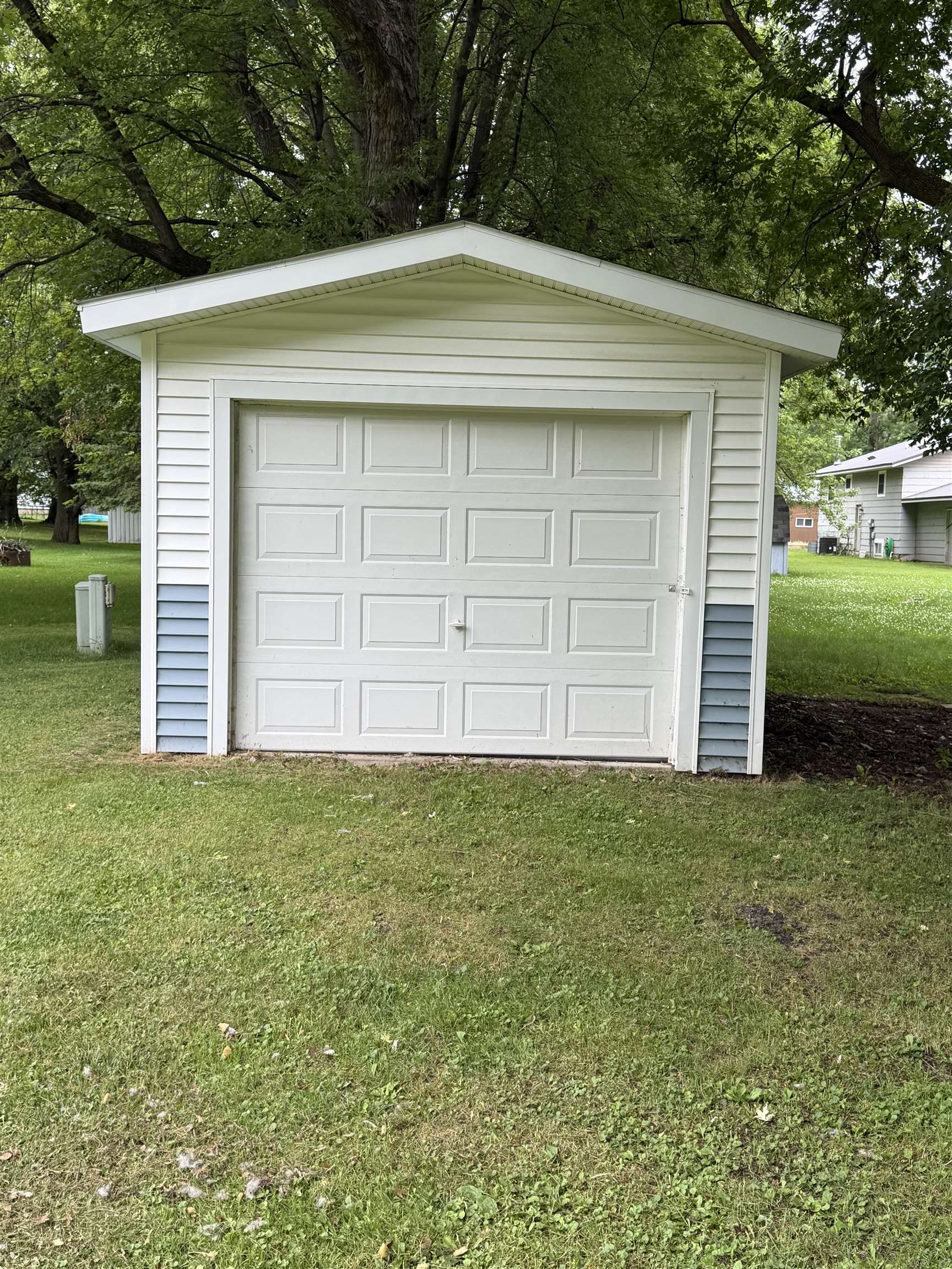 406 E LINDEN STREET, Abbotsford, Wisconsin 54405, 3 Bedrooms Bedrooms, ,1 BathroomBathrooms,Residential,For Sale,406 E LINDEN STREET,22603074