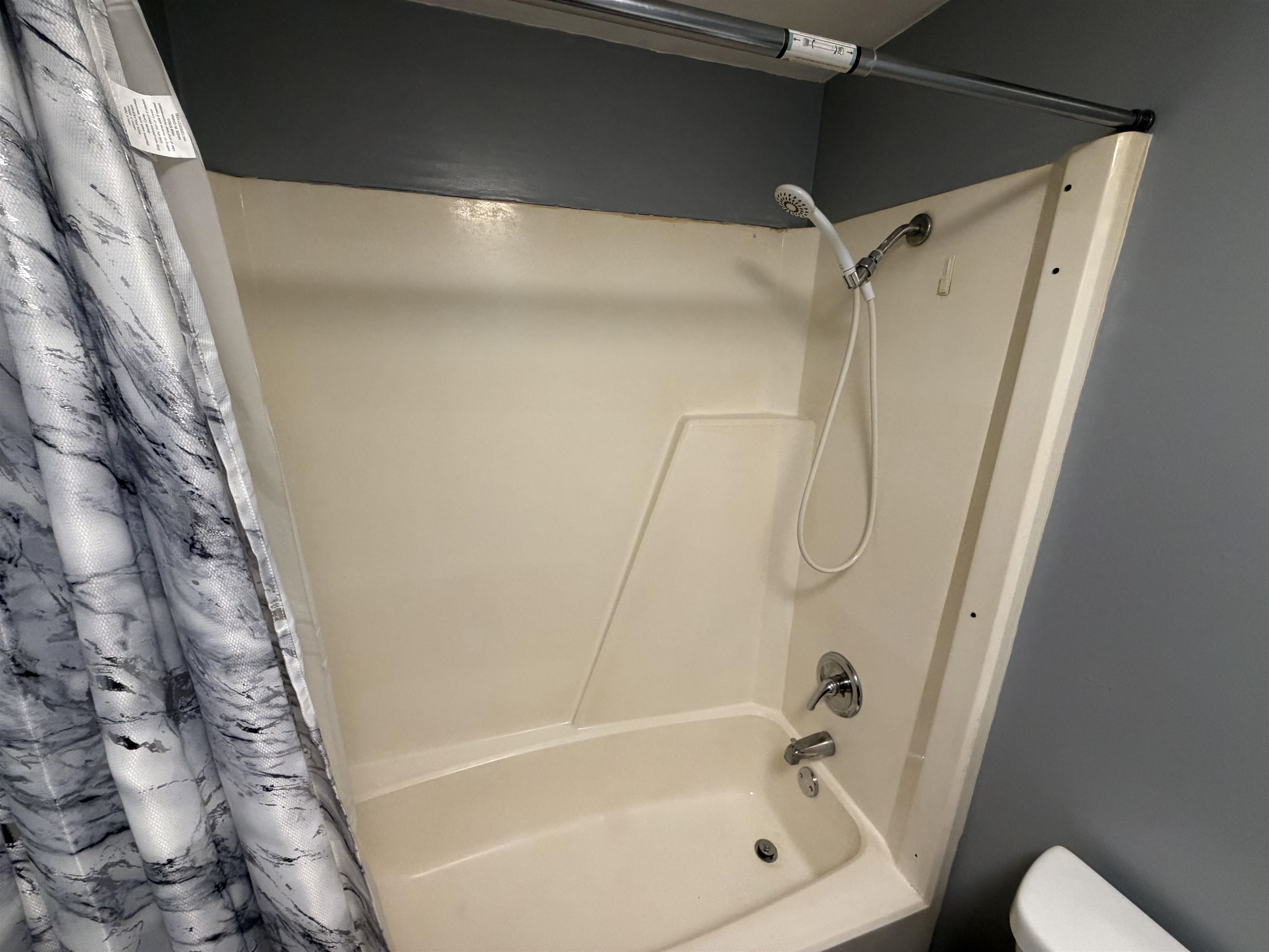 406 E LINDEN STREET, Abbotsford, Wisconsin 54405, 3 Bedrooms Bedrooms, ,1 BathroomBathrooms,Residential,For Sale,406 E LINDEN STREET,22603074