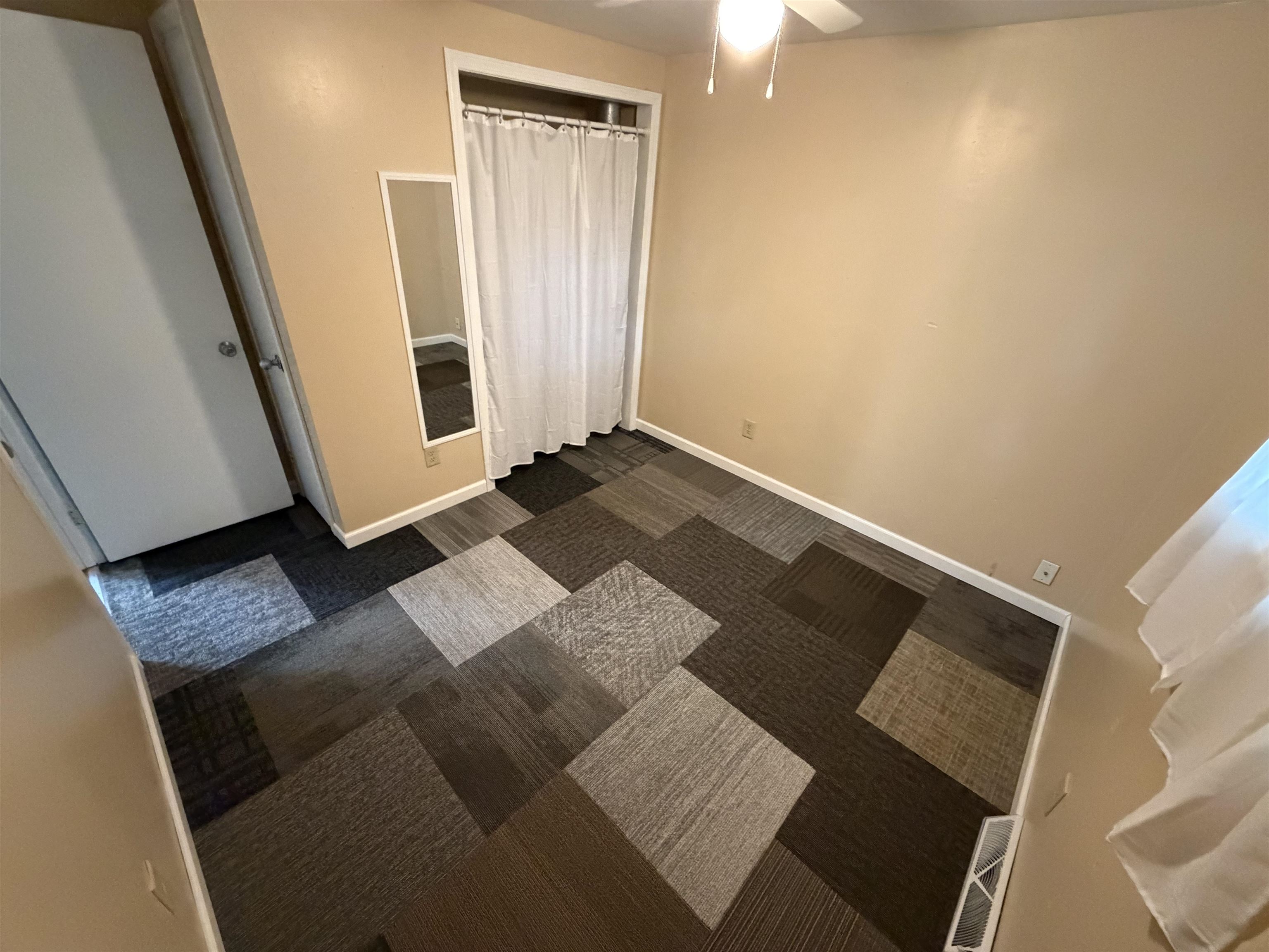 406 E LINDEN STREET, Abbotsford, Wisconsin 54405, 3 Bedrooms Bedrooms, ,1 BathroomBathrooms,Residential,For Sale,406 E LINDEN STREET,22603074