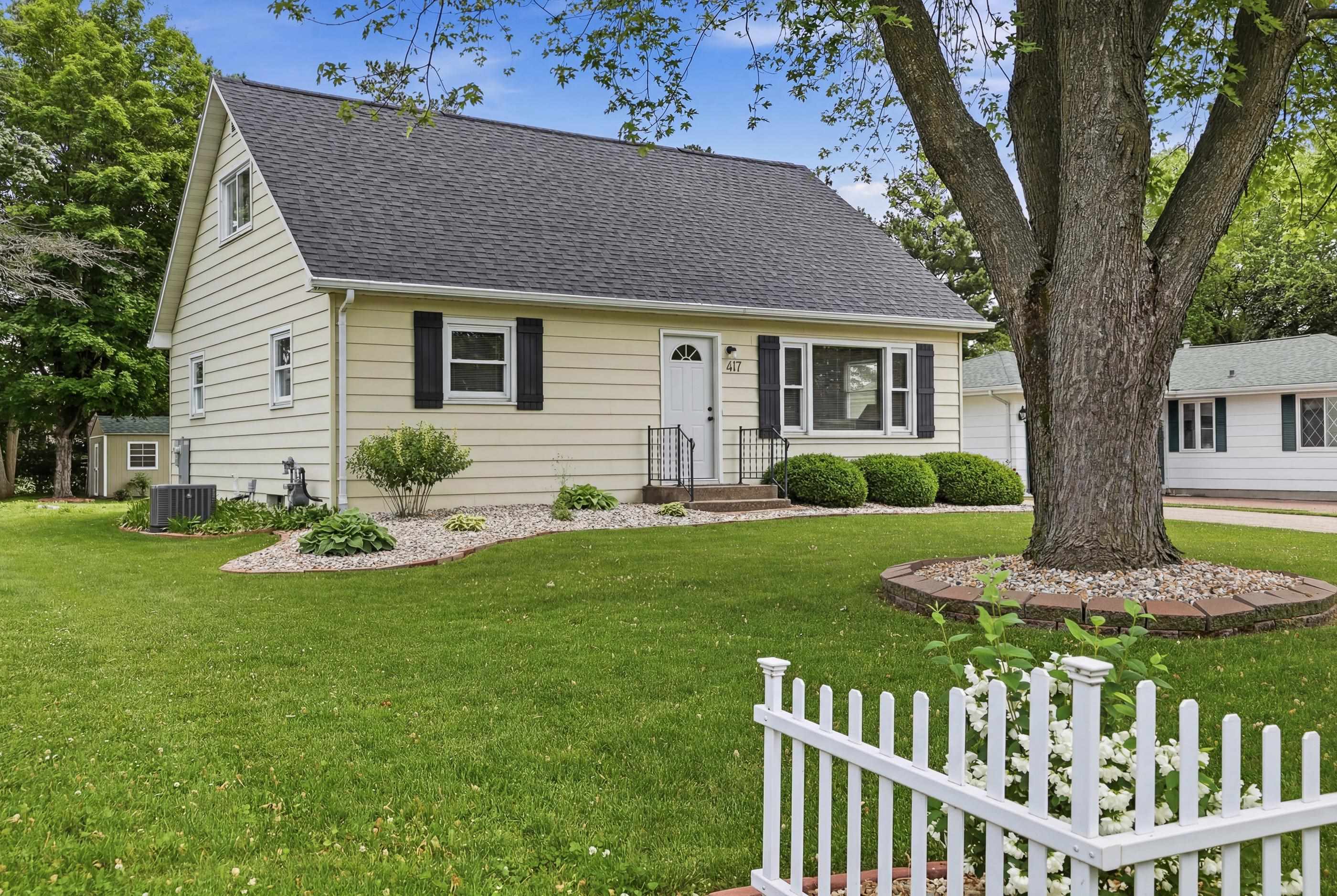 417 WILDWOOD COURT, Marshfield, Wisconsin 54449, 4 Bedrooms Bedrooms, ,1 BathroomBathrooms,Residential,For Sale,417 WILDWOOD COURT,22603089