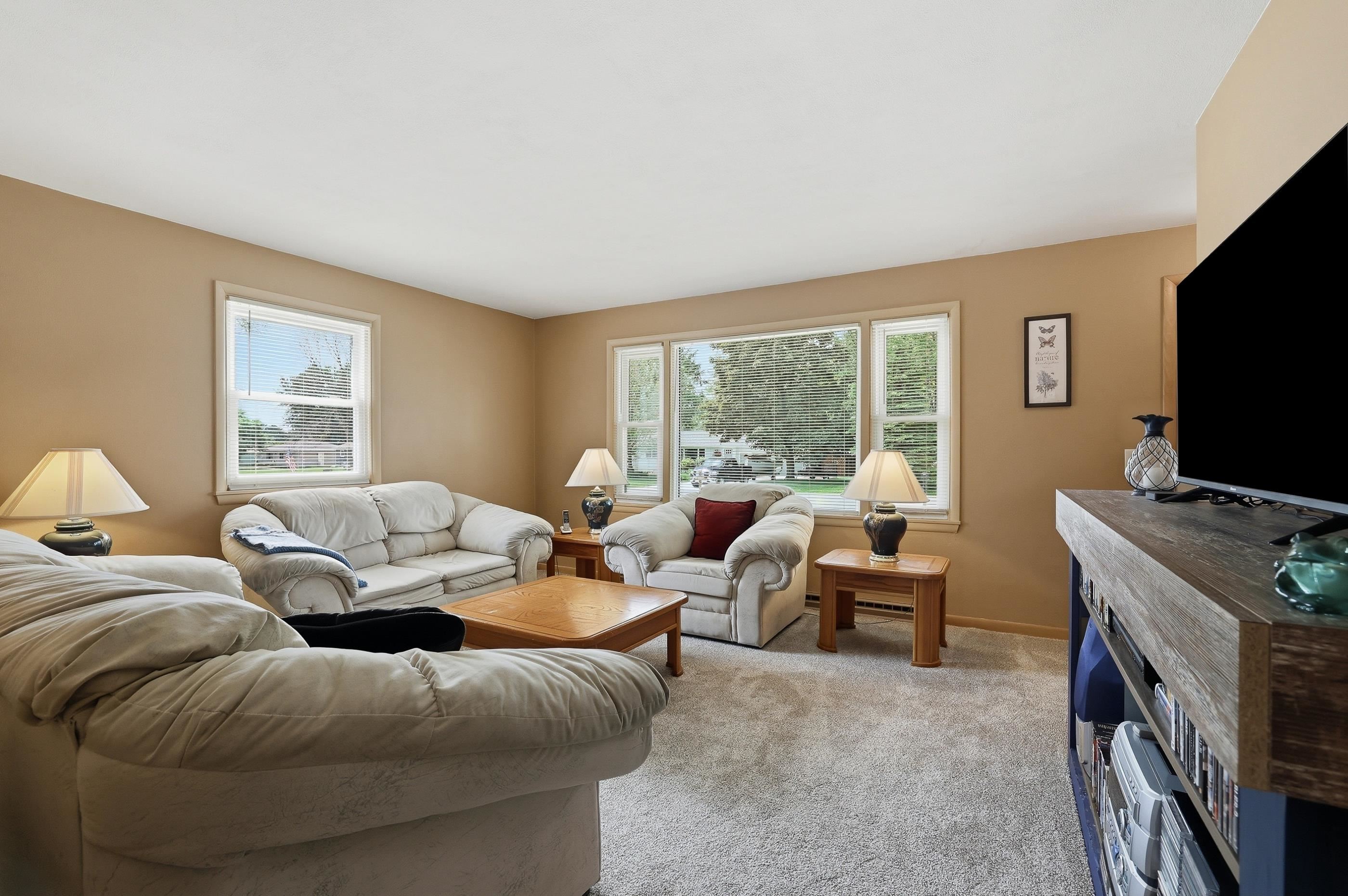 417 WILDWOOD COURT, Marshfield, Wisconsin 54449, 4 Bedrooms Bedrooms, ,1 BathroomBathrooms,Residential,For Sale,417 WILDWOOD COURT,22603089