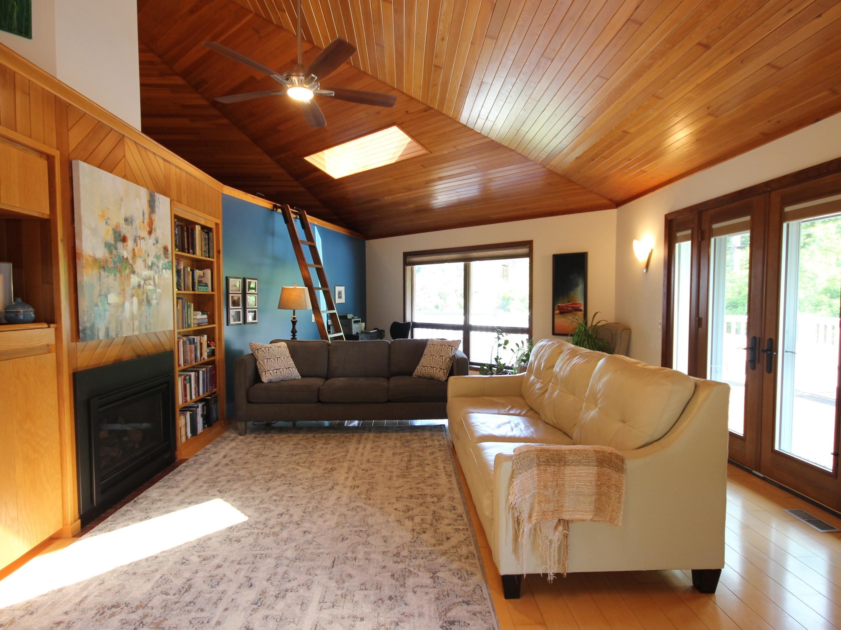 101 N ADAMS AVENUE, Marshfield, Wisconsin 54449, 4 Bedrooms Bedrooms, ,3 BathroomsBathrooms,Residential,For Sale,101 N ADAMS AVENUE,22603125