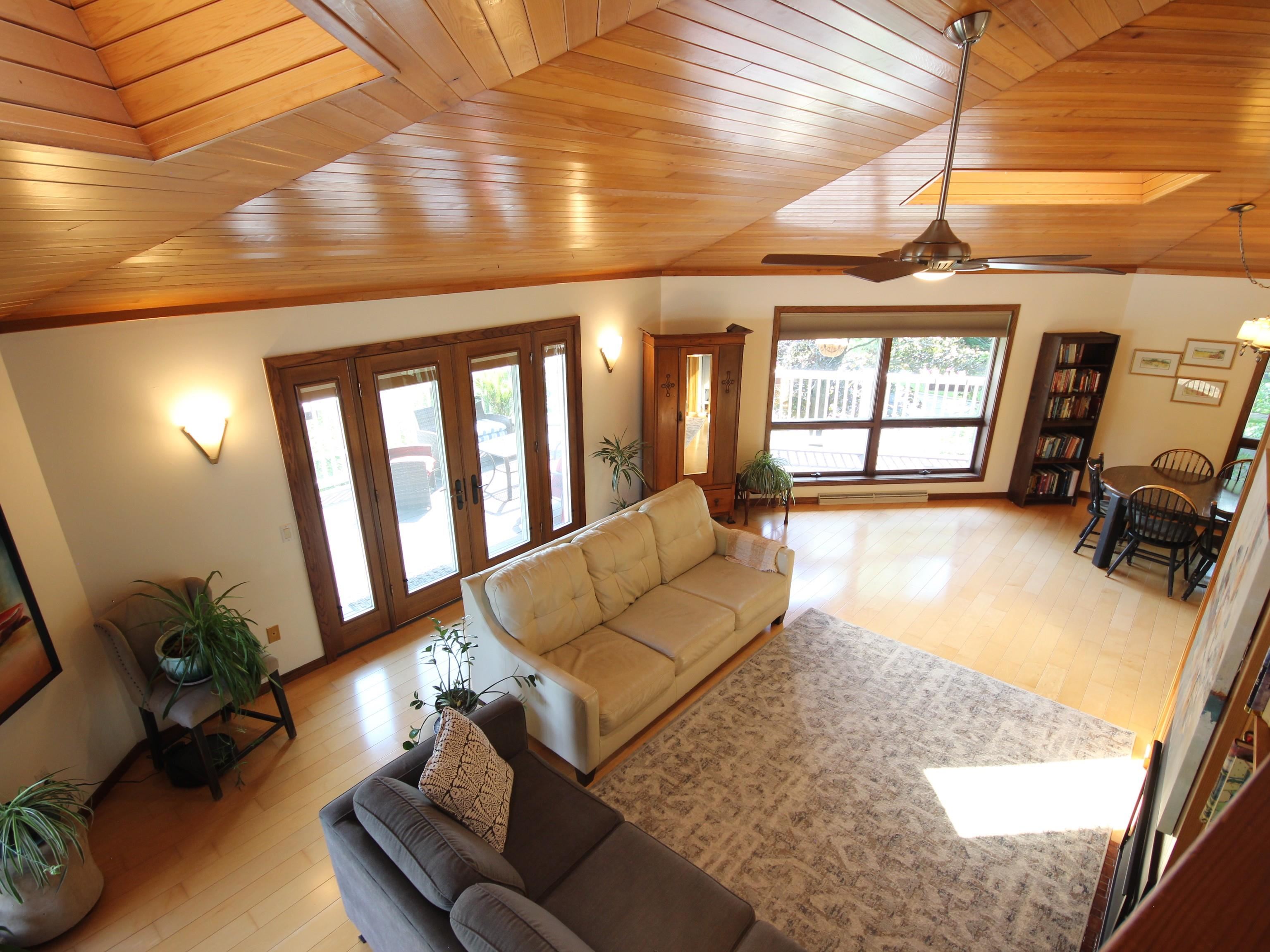 101 N ADAMS AVENUE, Marshfield, Wisconsin 54449, 4 Bedrooms Bedrooms, ,3 BathroomsBathrooms,Residential,For Sale,101 N ADAMS AVENUE,22603125