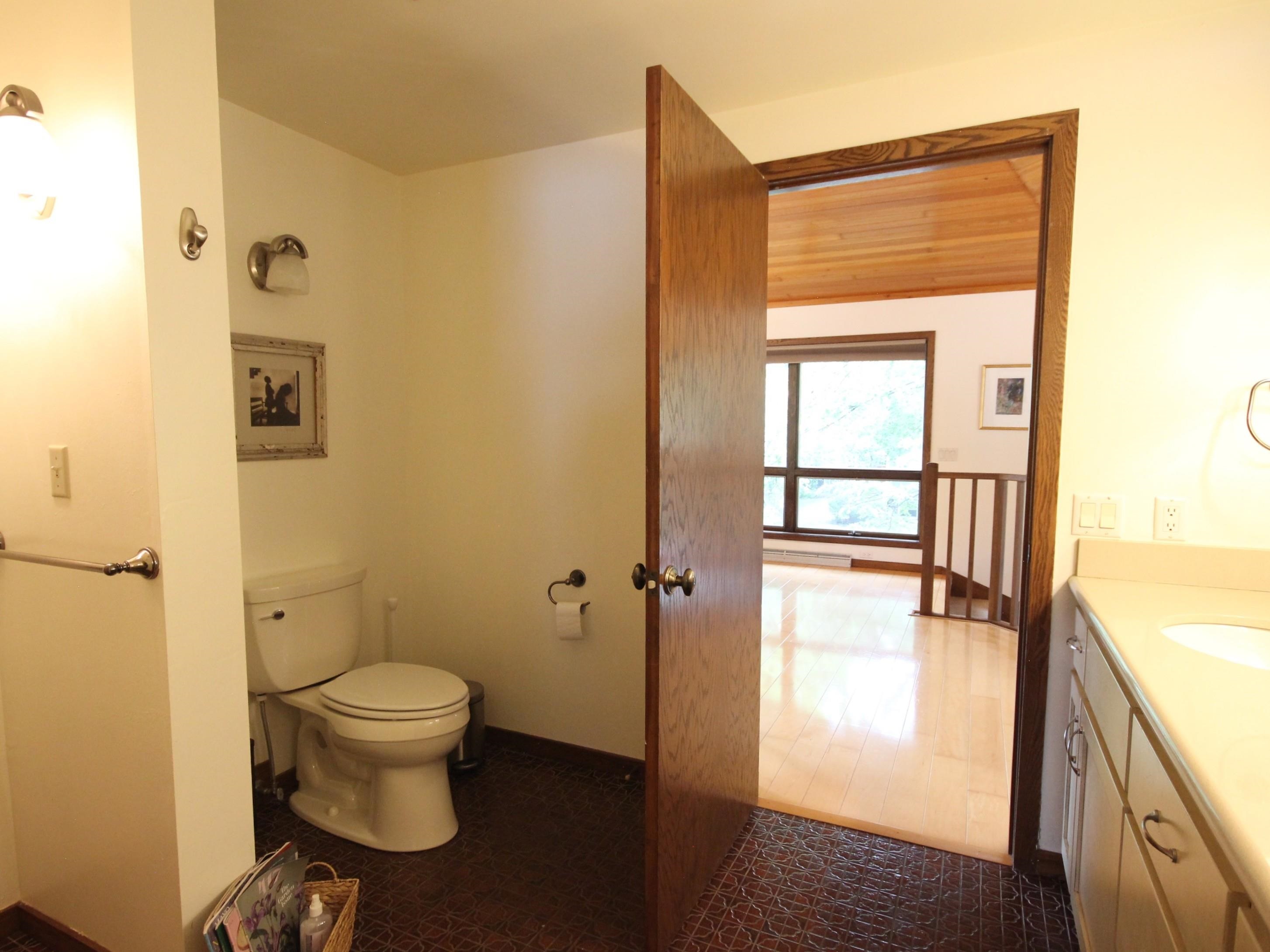 101 N ADAMS AVENUE, Marshfield, Wisconsin 54449, 4 Bedrooms Bedrooms, ,3 BathroomsBathrooms,Residential,For Sale,101 N ADAMS AVENUE,22603125