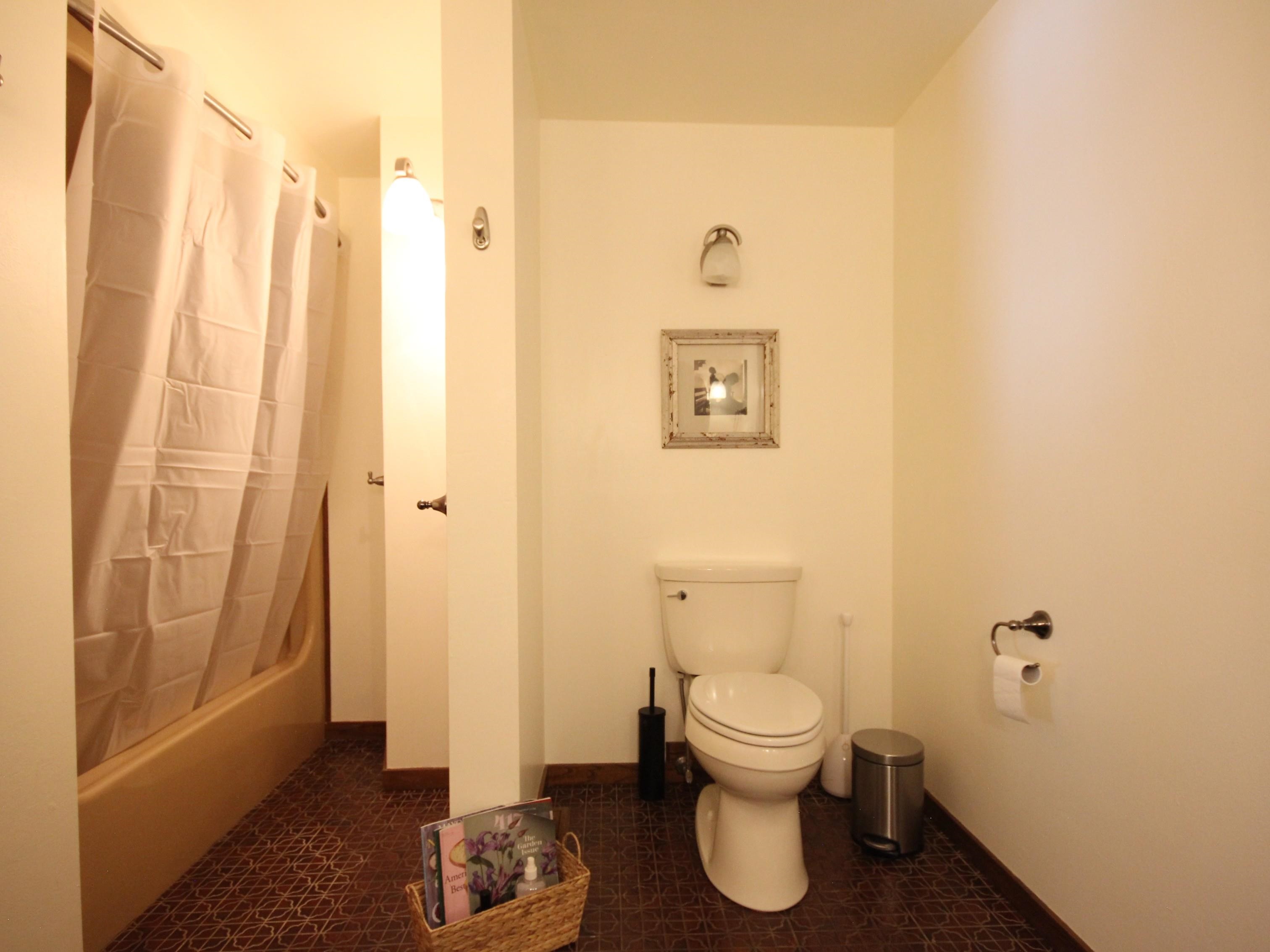 101 N ADAMS AVENUE, Marshfield, Wisconsin 54449, 4 Bedrooms Bedrooms, ,3 BathroomsBathrooms,Residential,For Sale,101 N ADAMS AVENUE,22603125
