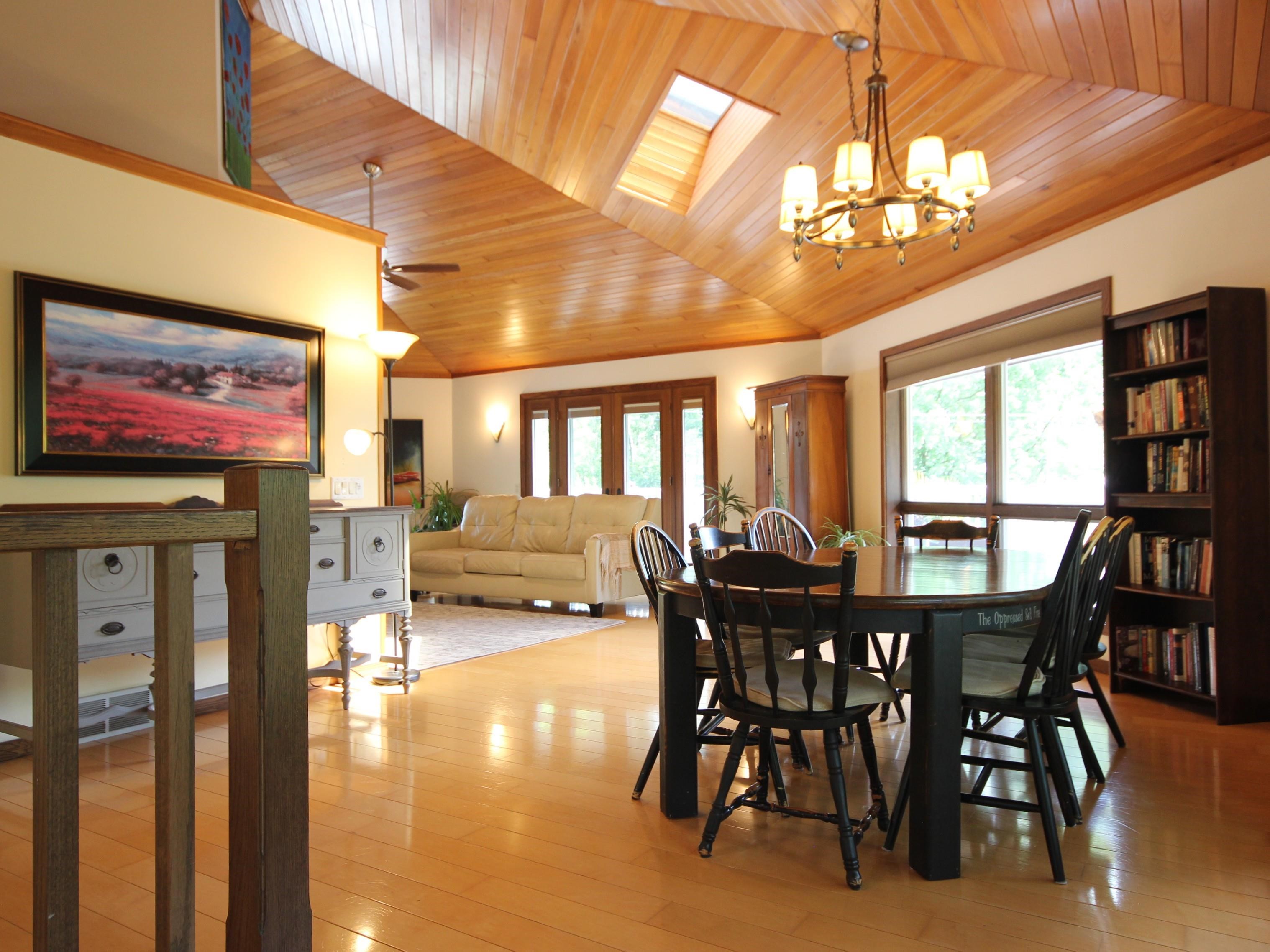 101 N ADAMS AVENUE, Marshfield, Wisconsin 54449, 4 Bedrooms Bedrooms, ,3 BathroomsBathrooms,Residential,For Sale,101 N ADAMS AVENUE,22603125
