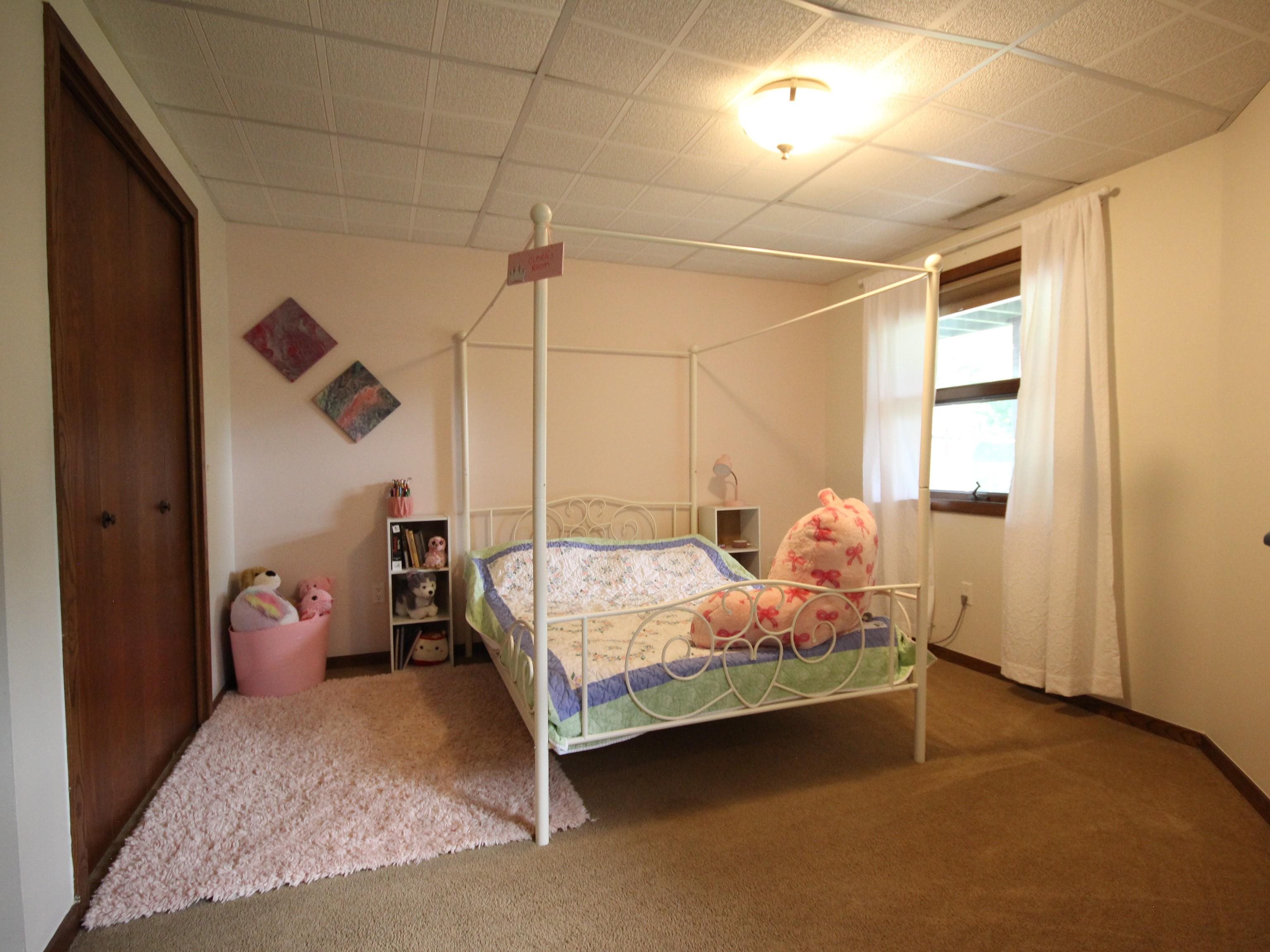 101 N ADAMS AVENUE, Marshfield, Wisconsin 54449, 4 Bedrooms Bedrooms, ,3 BathroomsBathrooms,Residential,For Sale,101 N ADAMS AVENUE,22603125