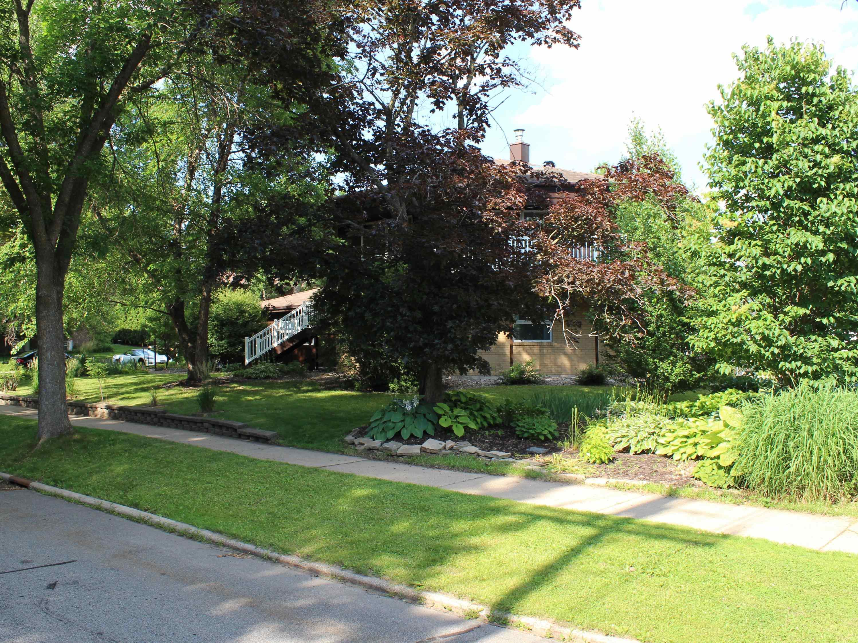 101 N ADAMS AVENUE, Marshfield, Wisconsin 54449, 4 Bedrooms Bedrooms, ,3 BathroomsBathrooms,Residential,For Sale,101 N ADAMS AVENUE,22603125