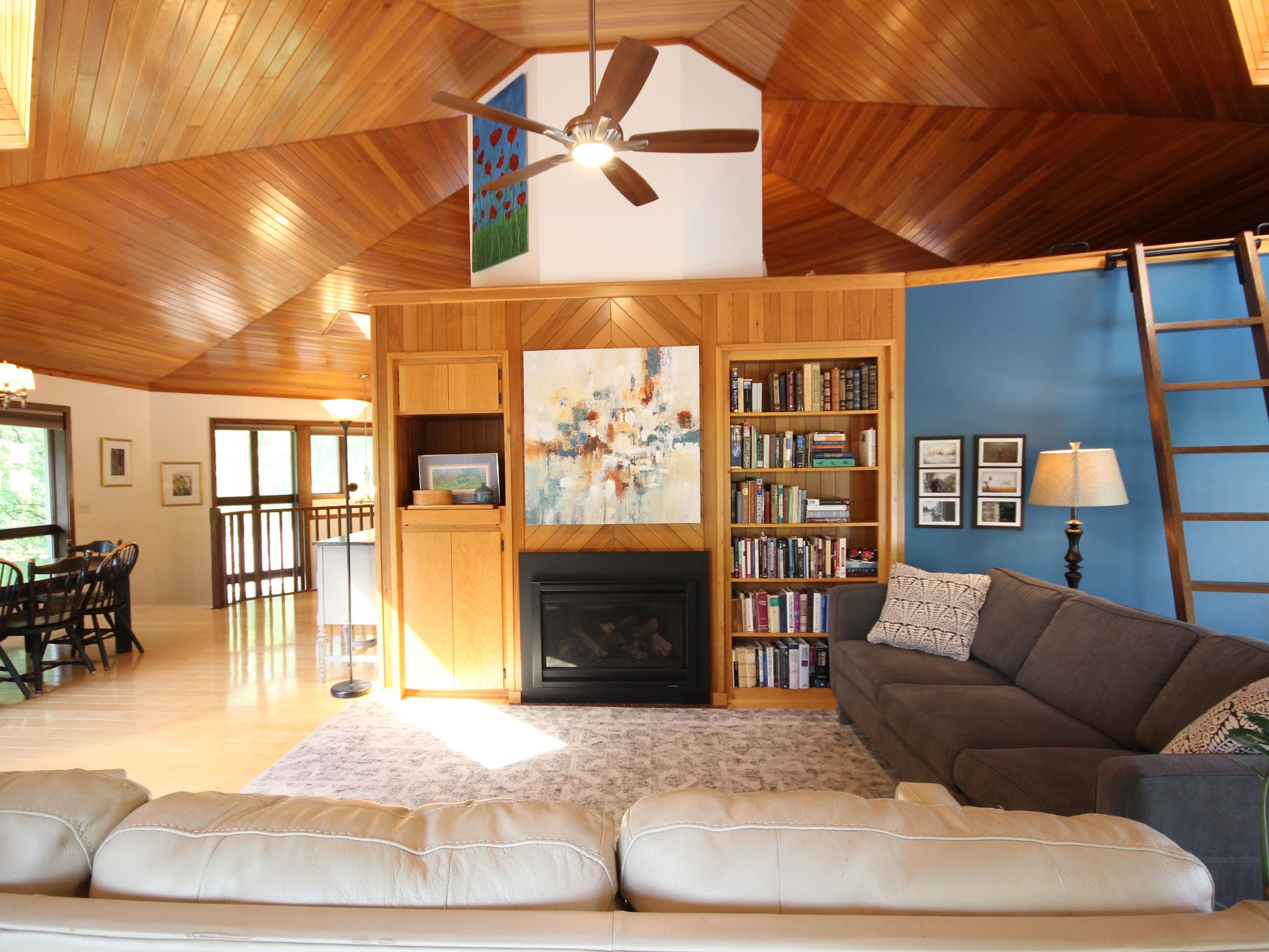 101 N ADAMS AVENUE, Marshfield, Wisconsin 54449, 4 Bedrooms Bedrooms, ,3 BathroomsBathrooms,Residential,For Sale,101 N ADAMS AVENUE,22603125