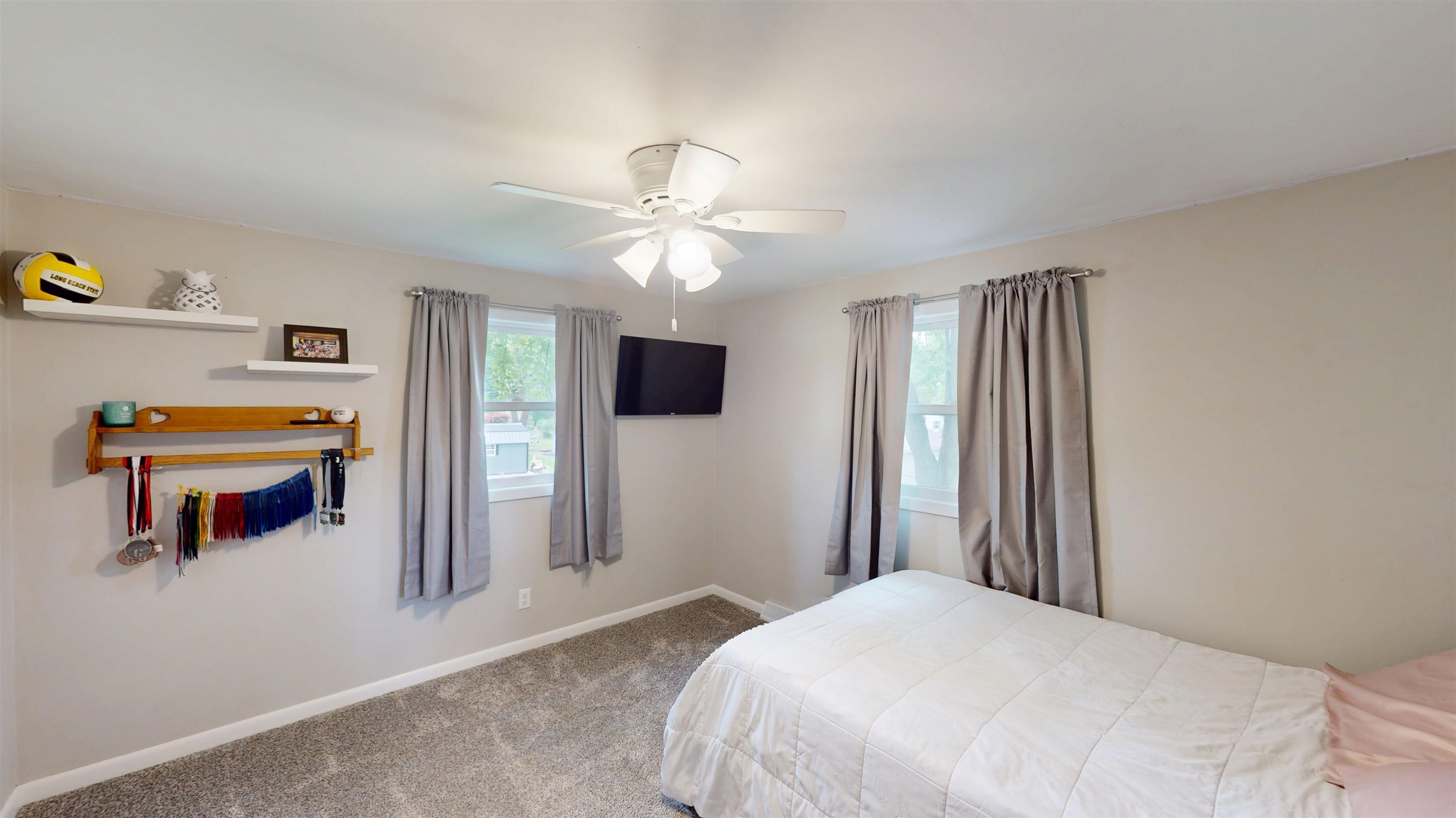 1222 E 18TH STREET, Marshfield, Wisconsin 54449, 4 Bedrooms Bedrooms, ,2 BathroomsBathrooms,Residential,For Sale,1222 E 18TH STREET,22603195