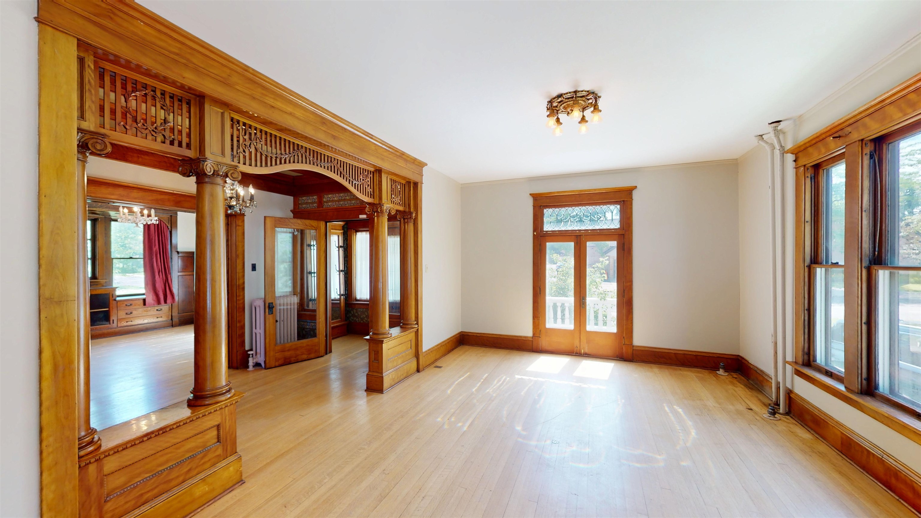 208 S CHERRY AVENUE, Marshfield, Wisconsin 54449, 5 Bedrooms Bedrooms, ,3 BathroomsBathrooms,Residential,For Sale,208 S CHERRY AVENUE,22603196