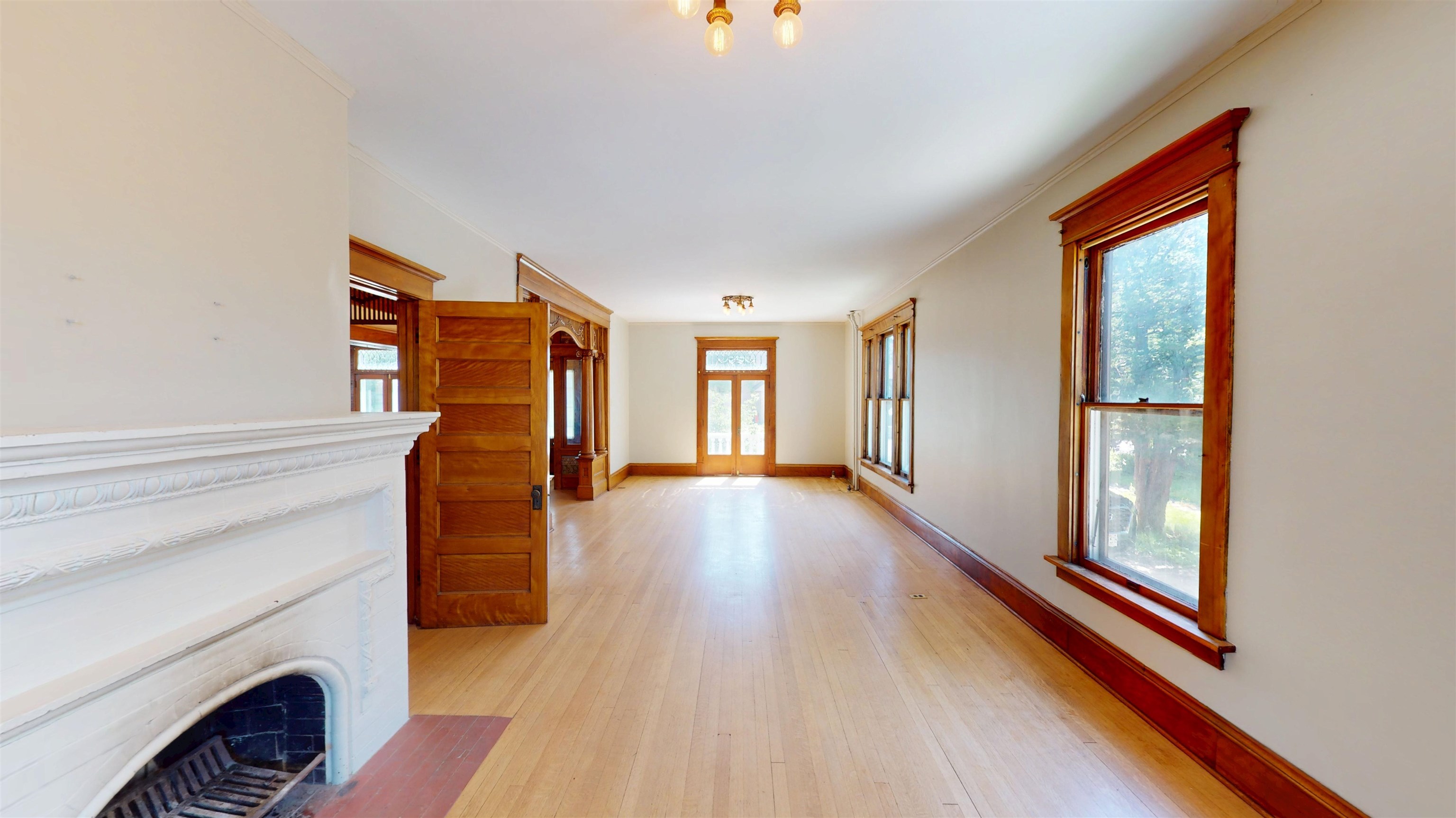 208 S CHERRY AVENUE, Marshfield, Wisconsin 54449, 5 Bedrooms Bedrooms, ,3 BathroomsBathrooms,Residential,For Sale,208 S CHERRY AVENUE,22603196