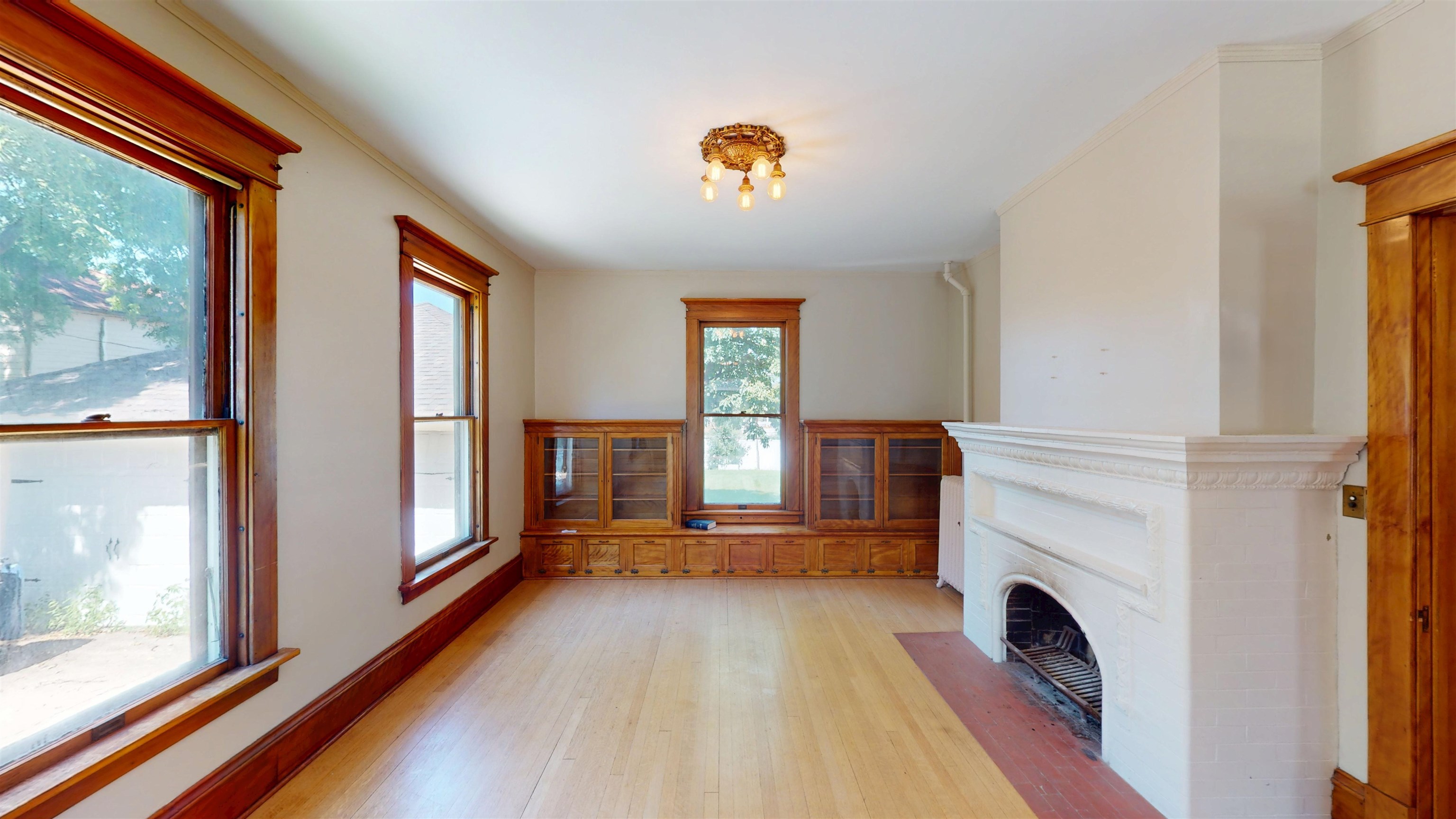208 S CHERRY AVENUE, Marshfield, Wisconsin 54449, 5 Bedrooms Bedrooms, ,3 BathroomsBathrooms,Residential,For Sale,208 S CHERRY AVENUE,22603196
