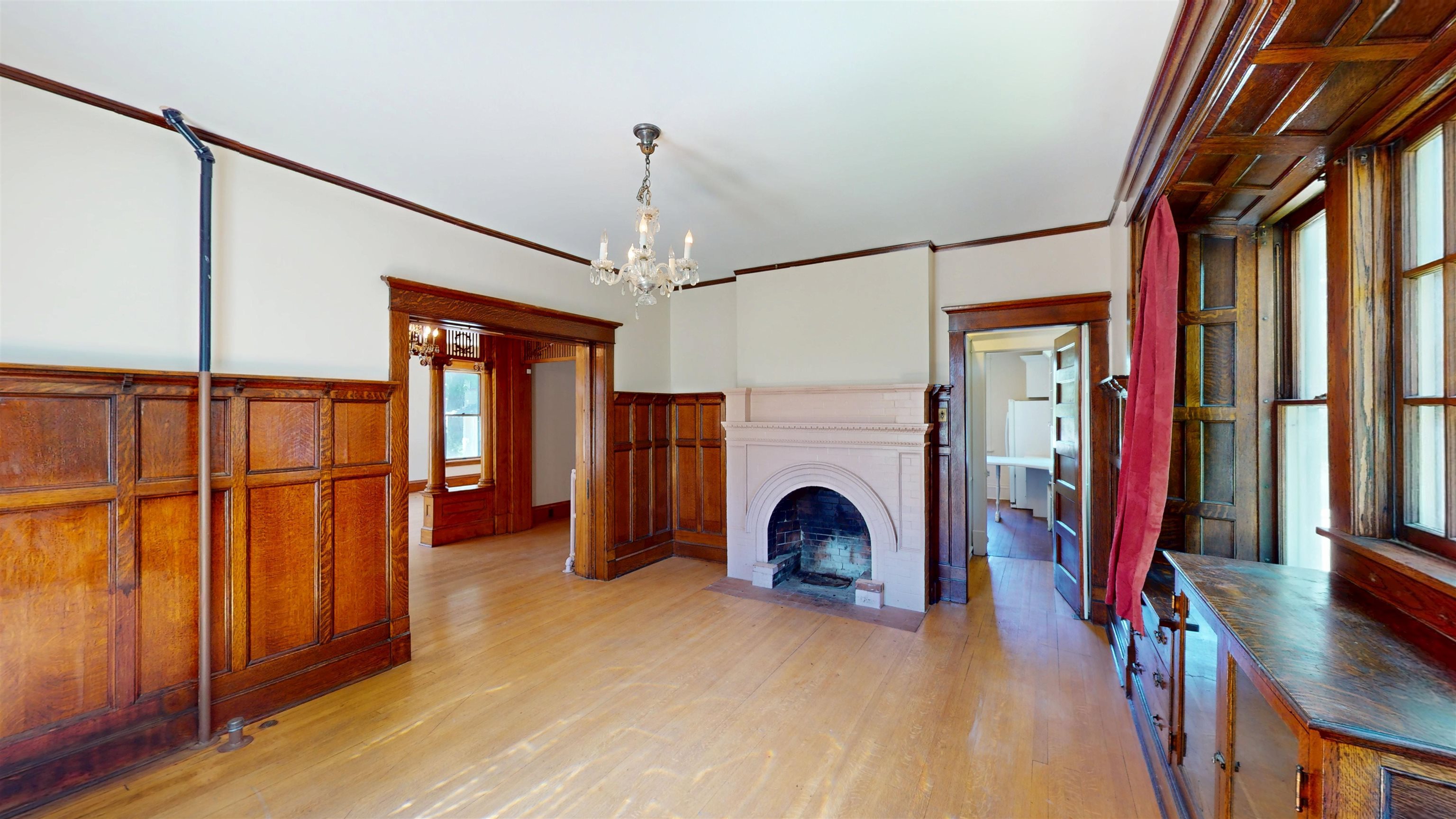 208 S CHERRY AVENUE, Marshfield, Wisconsin 54449, 5 Bedrooms Bedrooms, ,3 BathroomsBathrooms,Residential,For Sale,208 S CHERRY AVENUE,22603196