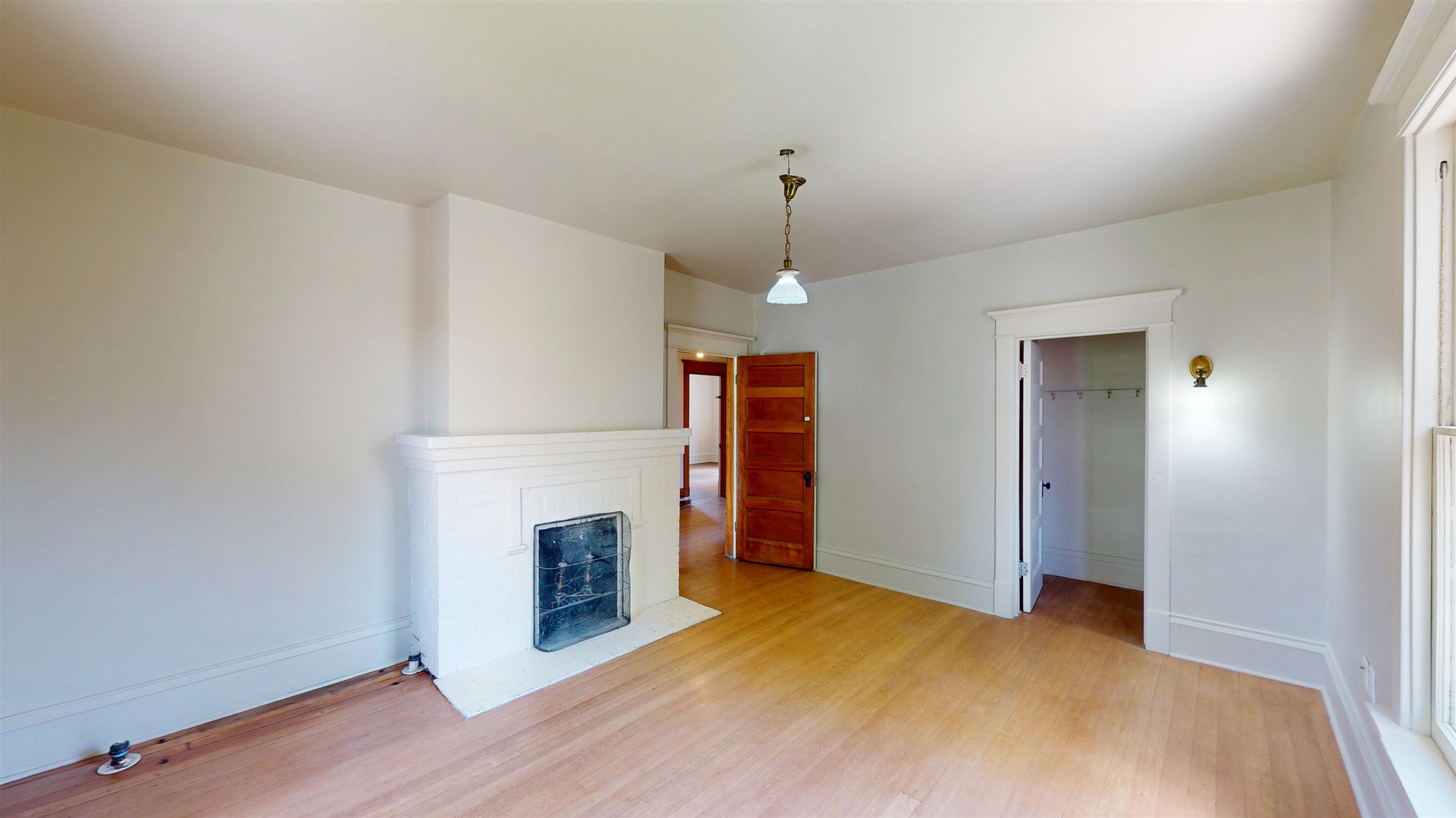 208 S CHERRY AVENUE, Marshfield, Wisconsin 54449, 5 Bedrooms Bedrooms, ,3 BathroomsBathrooms,Residential,For Sale,208 S CHERRY AVENUE,22603196