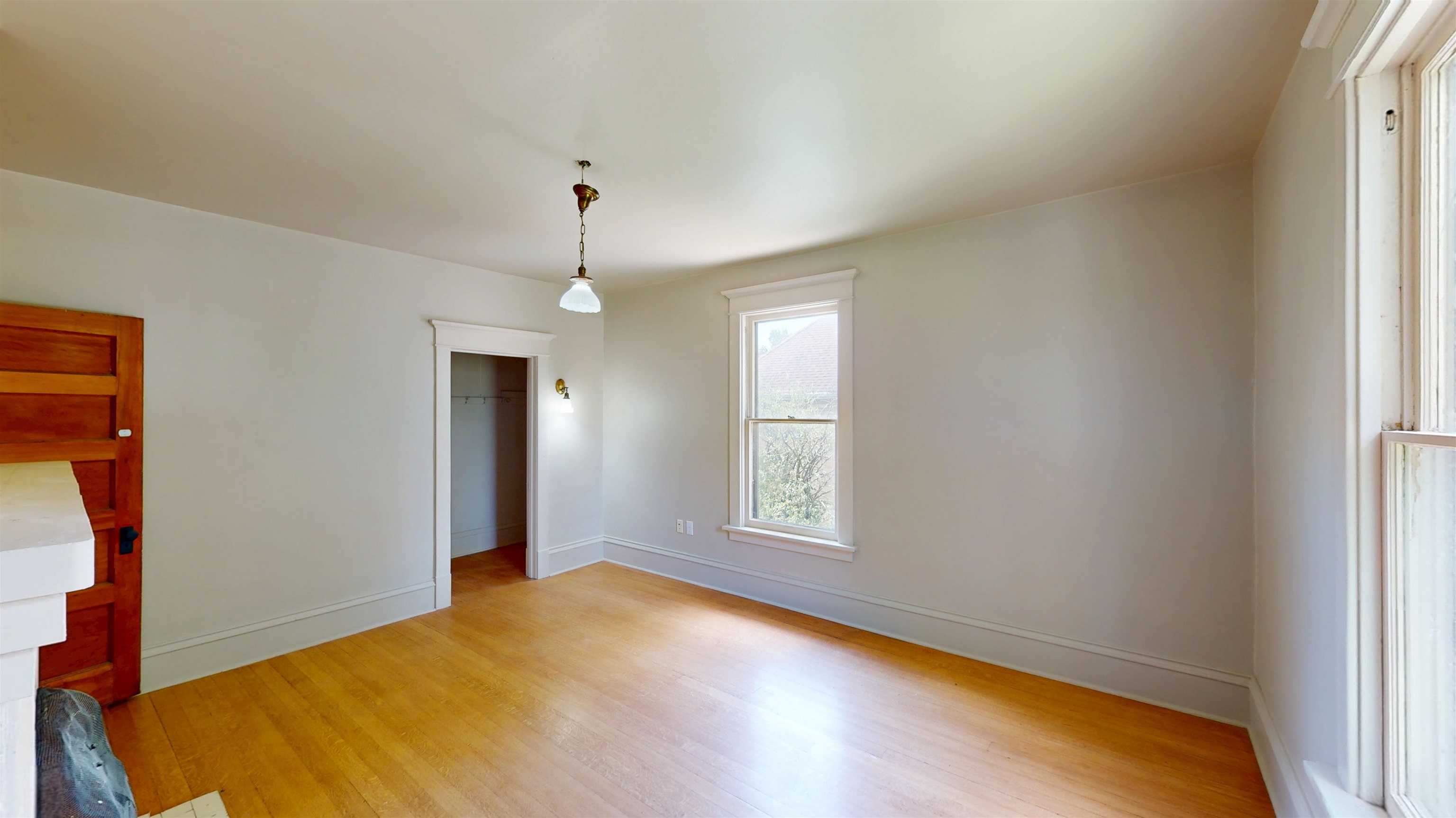 208 S CHERRY AVENUE, Marshfield, Wisconsin 54449, 5 Bedrooms Bedrooms, ,3 BathroomsBathrooms,Residential,For Sale,208 S CHERRY AVENUE,22603196