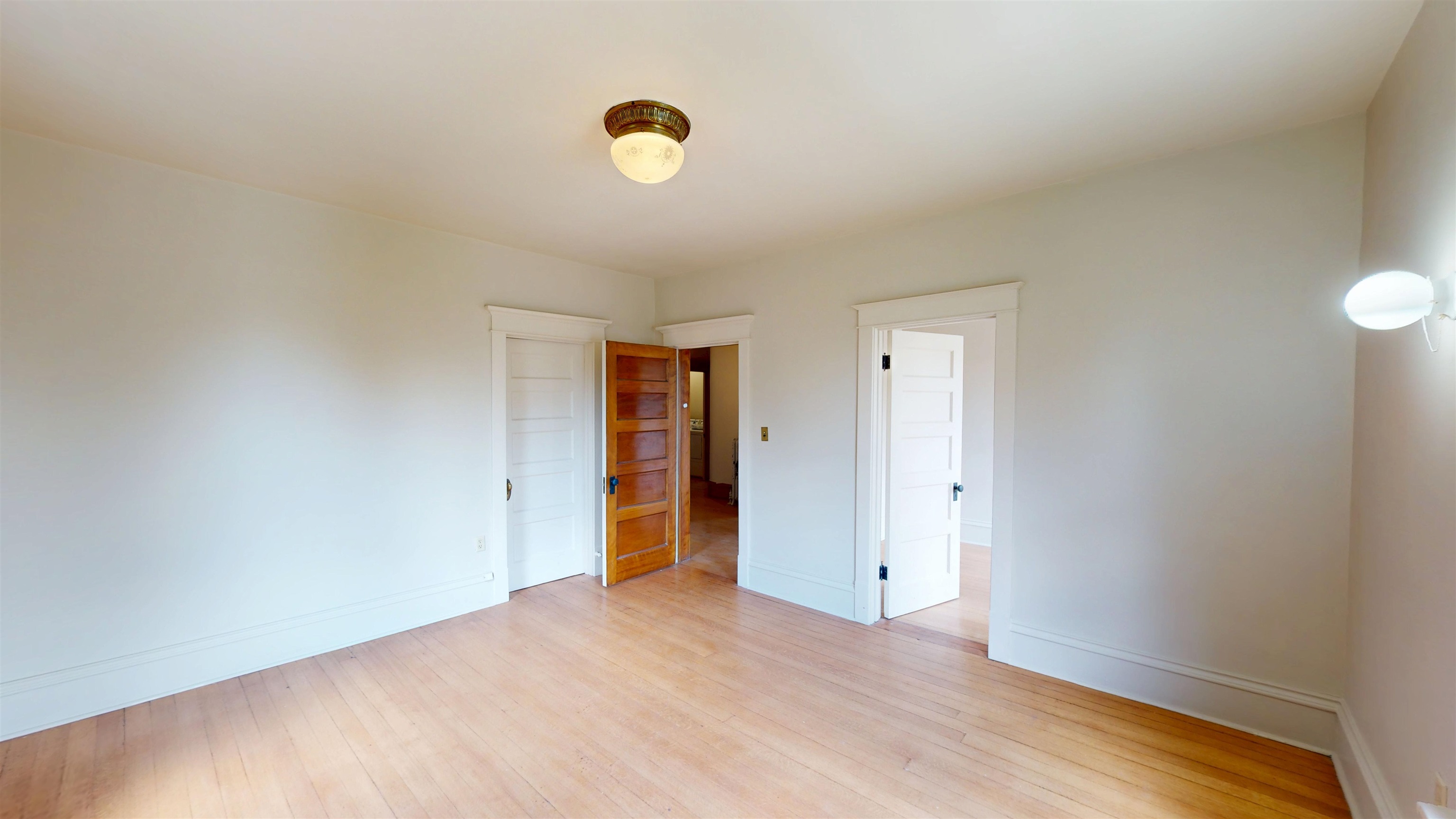 208 S CHERRY AVENUE, Marshfield, Wisconsin 54449, 5 Bedrooms Bedrooms, ,3 BathroomsBathrooms,Residential,For Sale,208 S CHERRY AVENUE,22603196