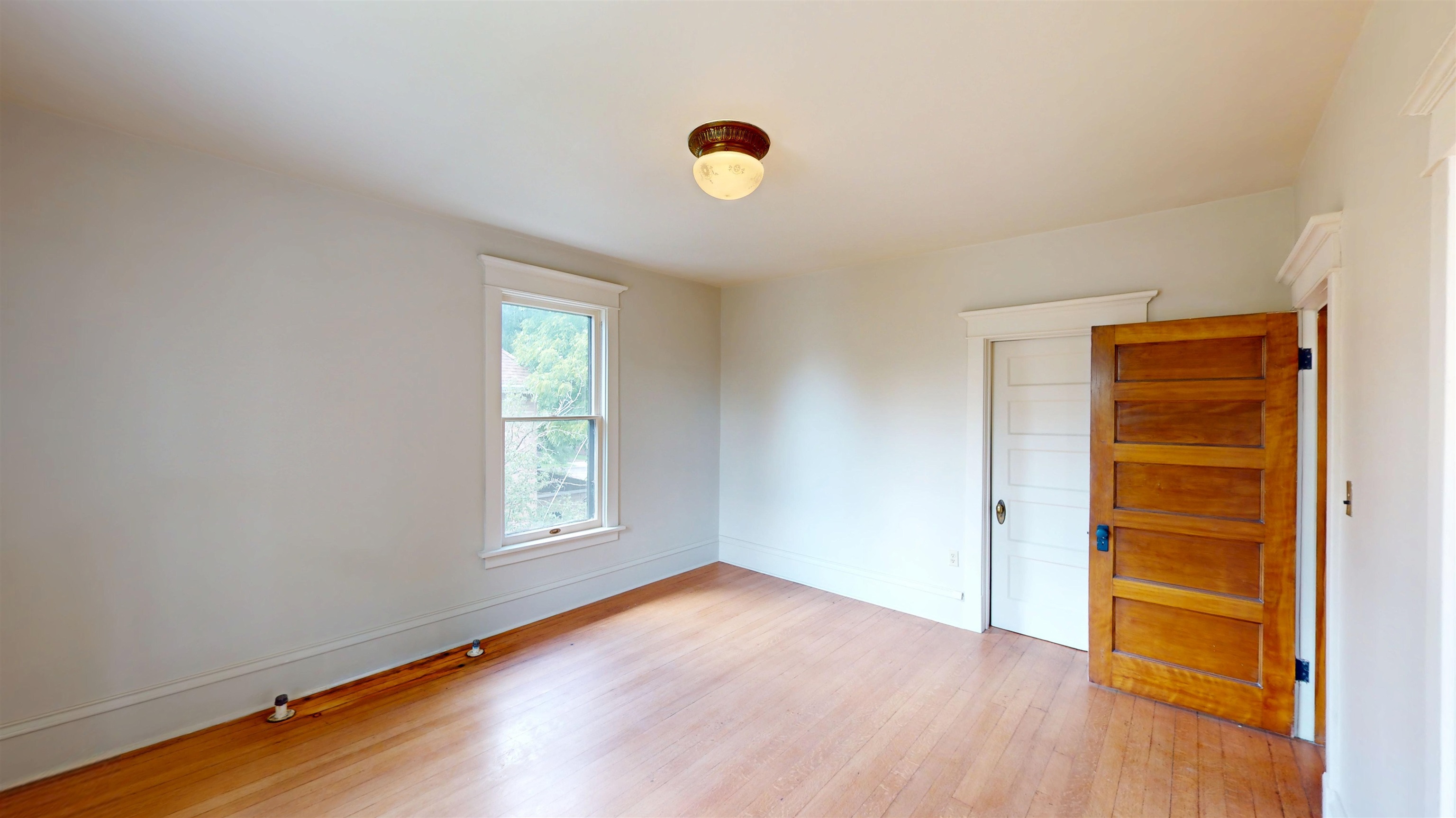 208 S CHERRY AVENUE, Marshfield, Wisconsin 54449, 5 Bedrooms Bedrooms, ,3 BathroomsBathrooms,Residential,For Sale,208 S CHERRY AVENUE,22603196