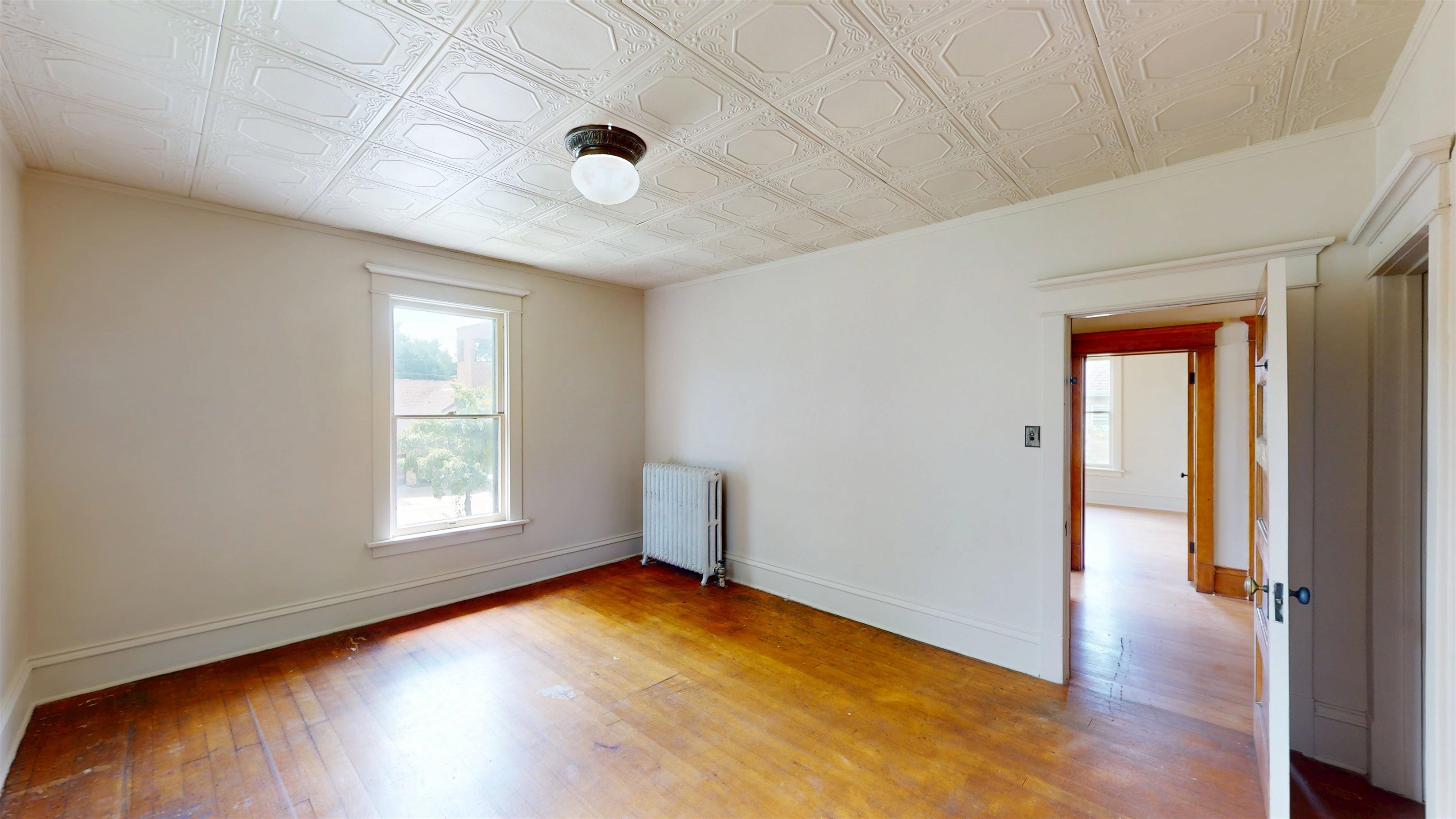 208 S CHERRY AVENUE, Marshfield, Wisconsin 54449, 5 Bedrooms Bedrooms, ,3 BathroomsBathrooms,Residential,For Sale,208 S CHERRY AVENUE,22603196