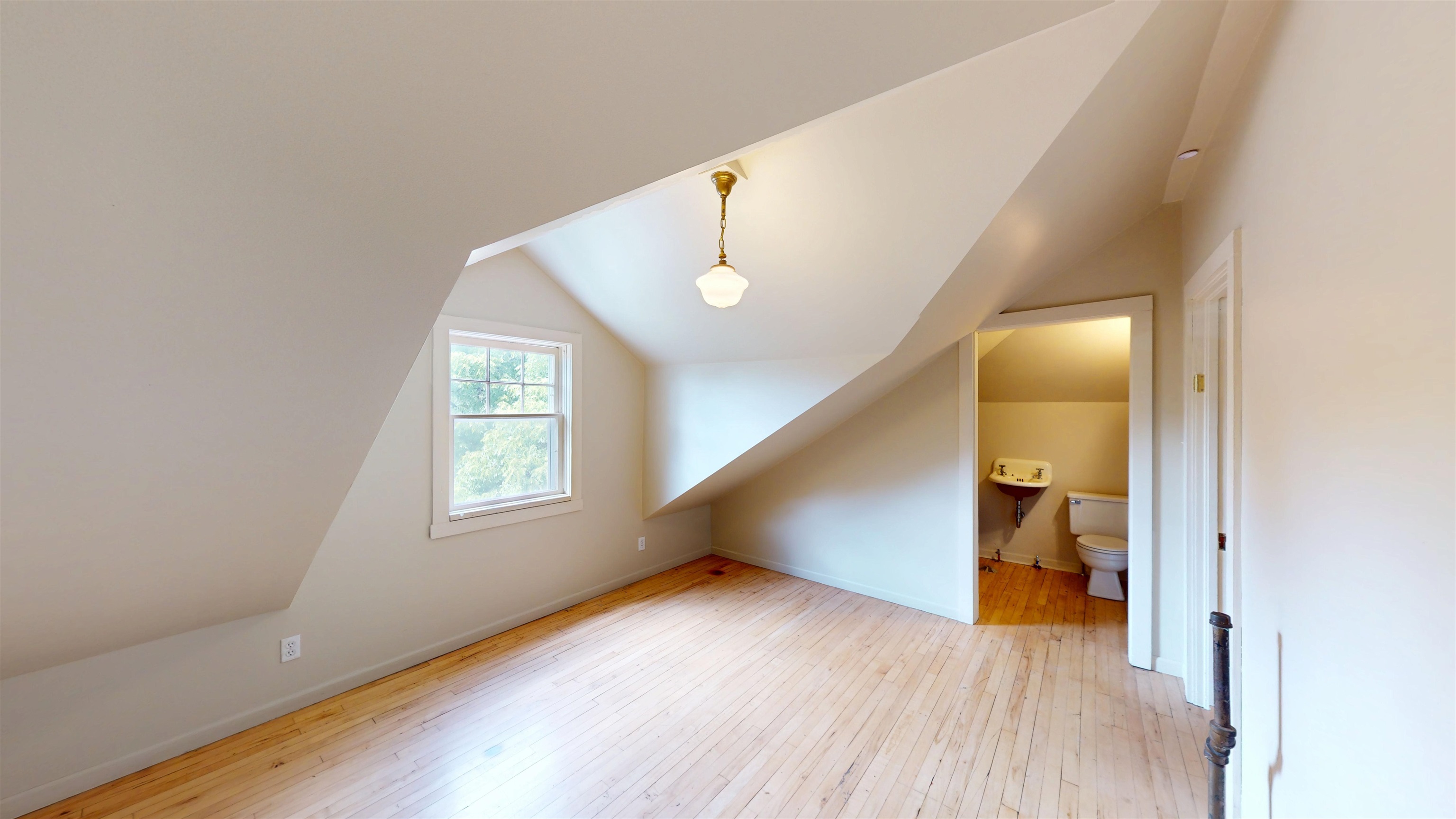 208 S CHERRY AVENUE, Marshfield, Wisconsin 54449, 5 Bedrooms Bedrooms, ,3 BathroomsBathrooms,Residential,For Sale,208 S CHERRY AVENUE,22603196