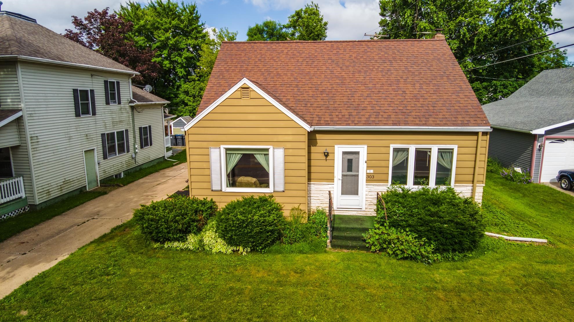 303 N PACIFIC STREET, Spencer, Wisconsin 54479, 3 Bedrooms Bedrooms, ,1 BathroomBathrooms,Residential,For Sale,303 N PACIFIC STREET,22603224