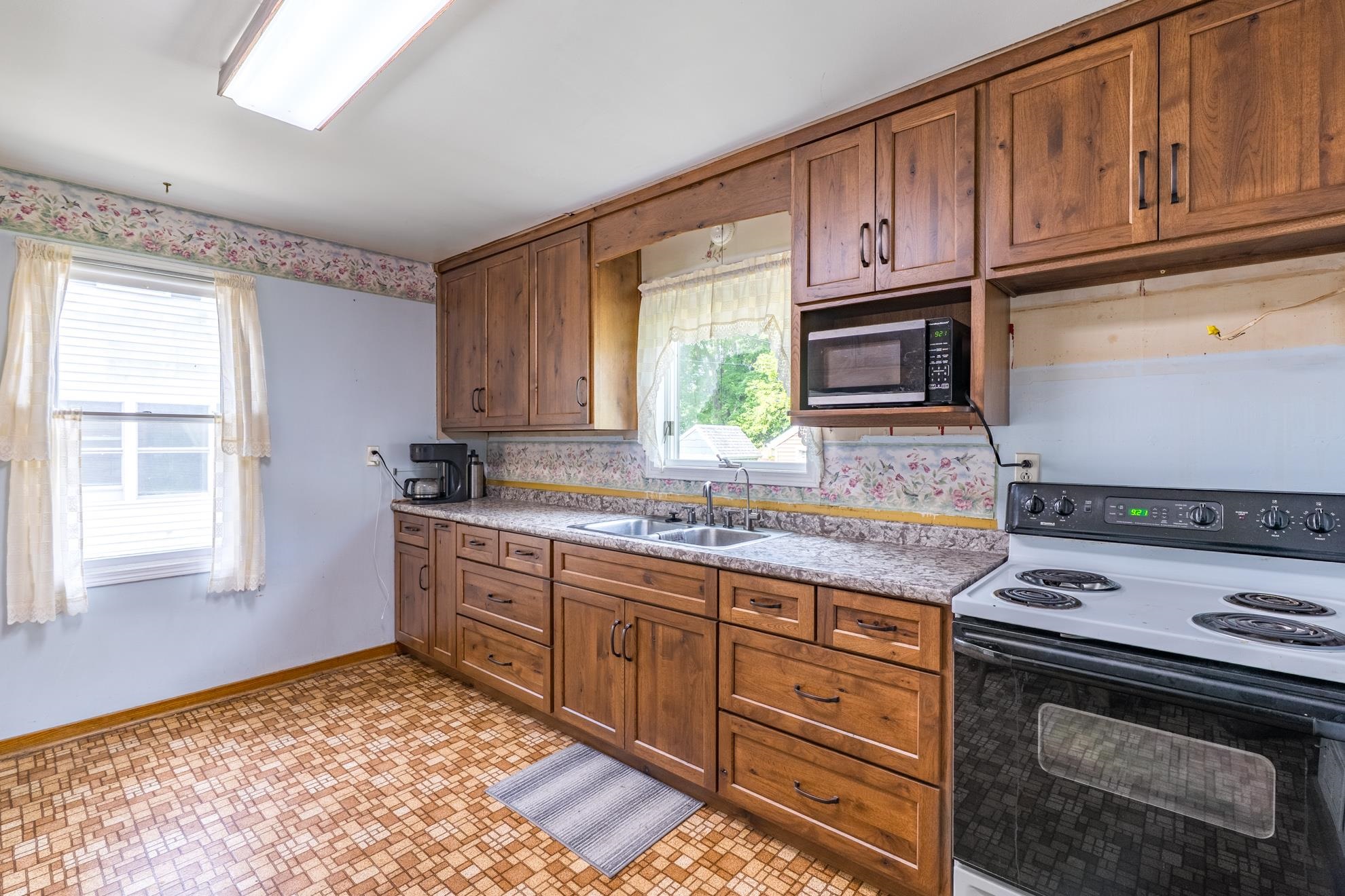 303 N PACIFIC STREET, Spencer, Wisconsin 54479, 3 Bedrooms Bedrooms, ,1 BathroomBathrooms,Residential,For Sale,303 N PACIFIC STREET,22603224