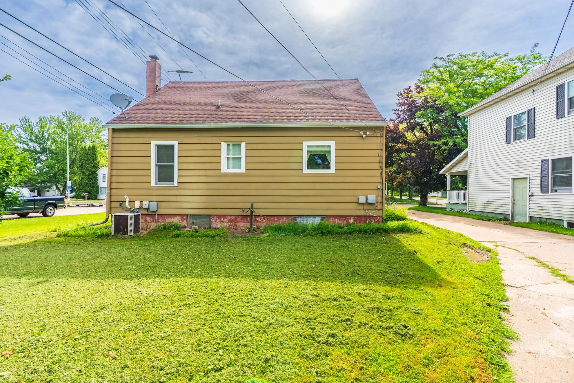 303 N PACIFIC STREET, Spencer, Wisconsin 54479, 3 Bedrooms Bedrooms, ,1 BathroomBathrooms,Residential,For Sale,303 N PACIFIC STREET,22603224
