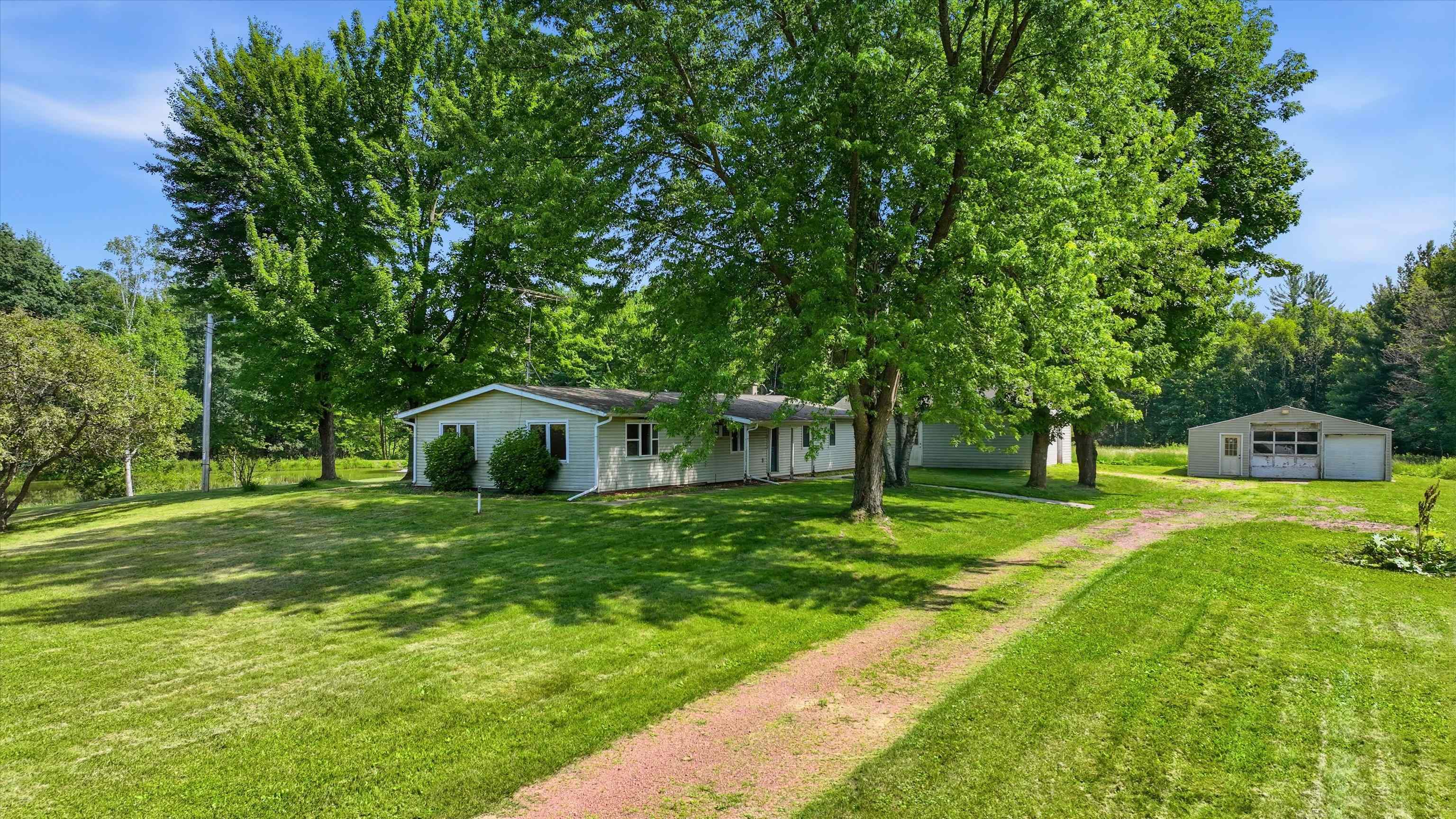 11555 EISENHOWER DRIVE, Chili, Wisconsin 54420, 3 Bedrooms Bedrooms, ,1 BathroomBathrooms,Residential,For Sale,11555 EISENHOWER DRIVE,22603231
