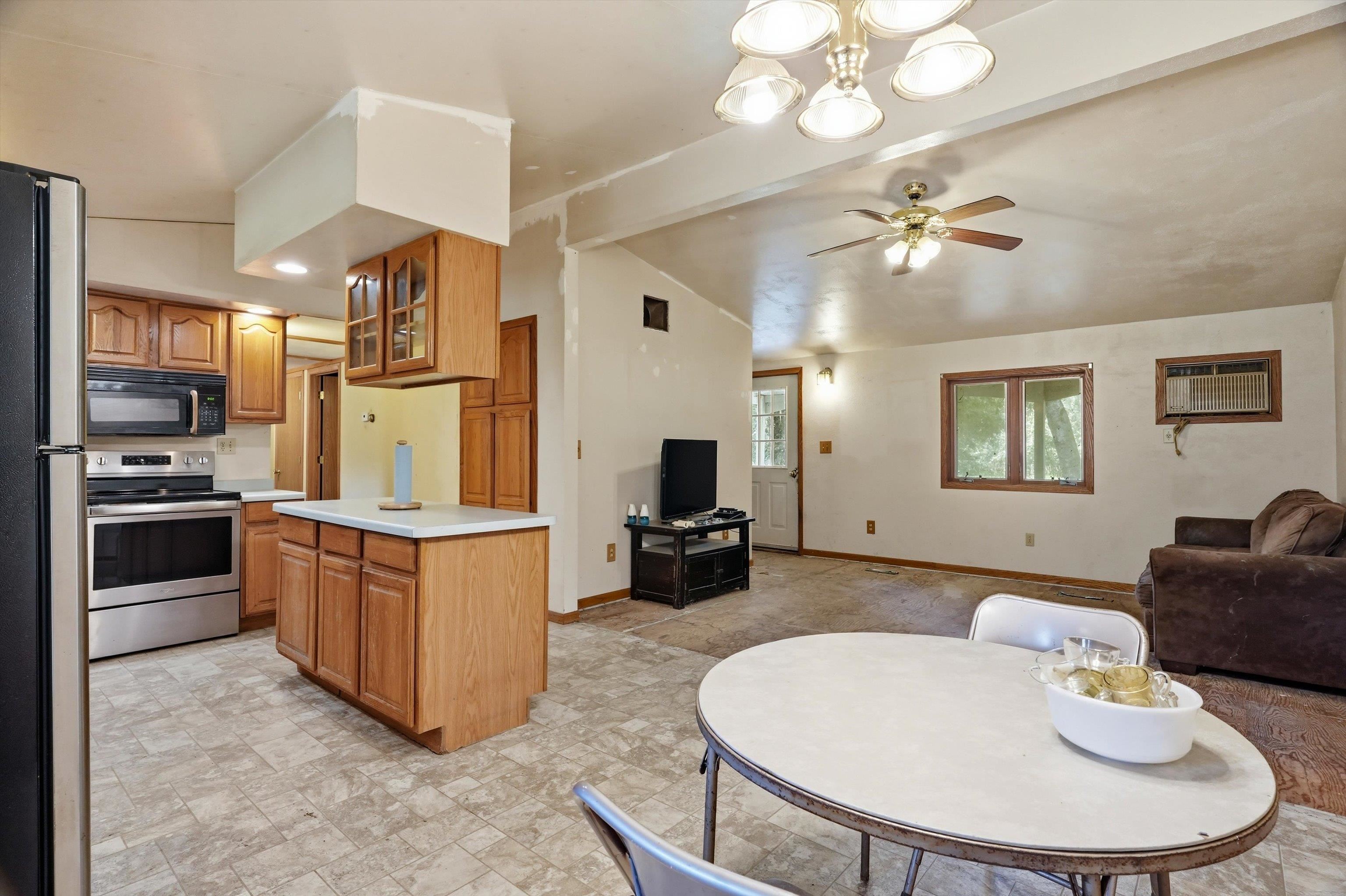 11555 EISENHOWER DRIVE, Chili, Wisconsin 54420, 3 Bedrooms Bedrooms, ,1 BathroomBathrooms,Residential,For Sale,11555 EISENHOWER DRIVE,22603231
