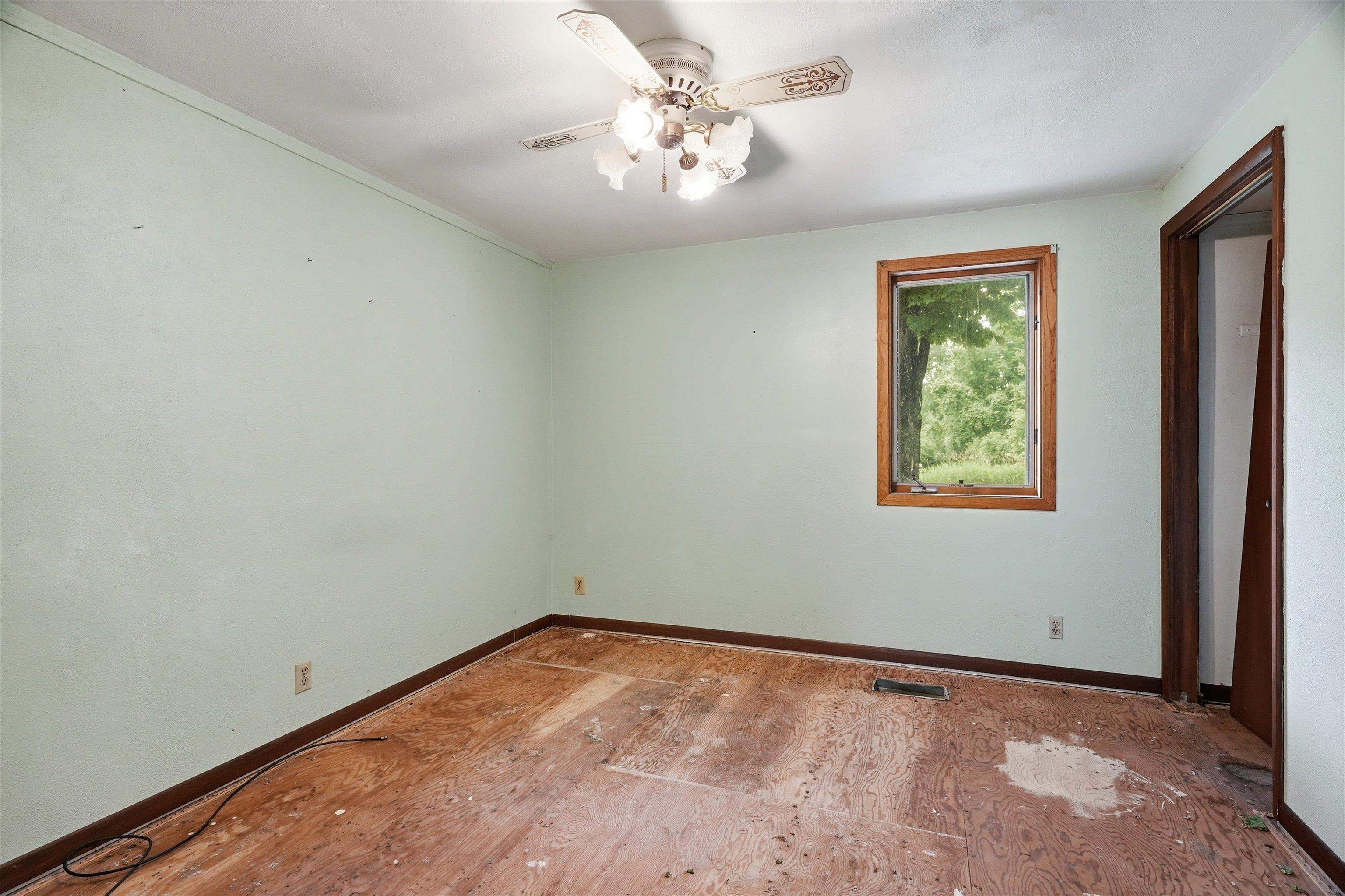 11555 EISENHOWER DRIVE, Chili, Wisconsin 54420, 3 Bedrooms Bedrooms, ,1 BathroomBathrooms,Residential,For Sale,11555 EISENHOWER DRIVE,22603231