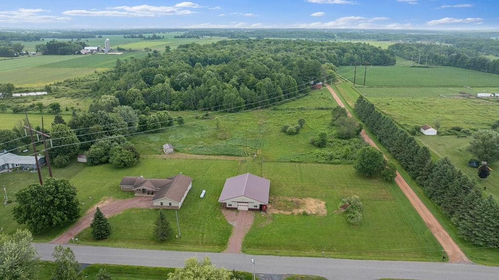 9588 S WASHINGTON AVENUE, Marshfield, Wisconsin 54449, 4 Bedrooms Bedrooms, ,2 BathroomsBathrooms,Residential,For Sale,9588 S WASHINGTON AVENUE,22603235
