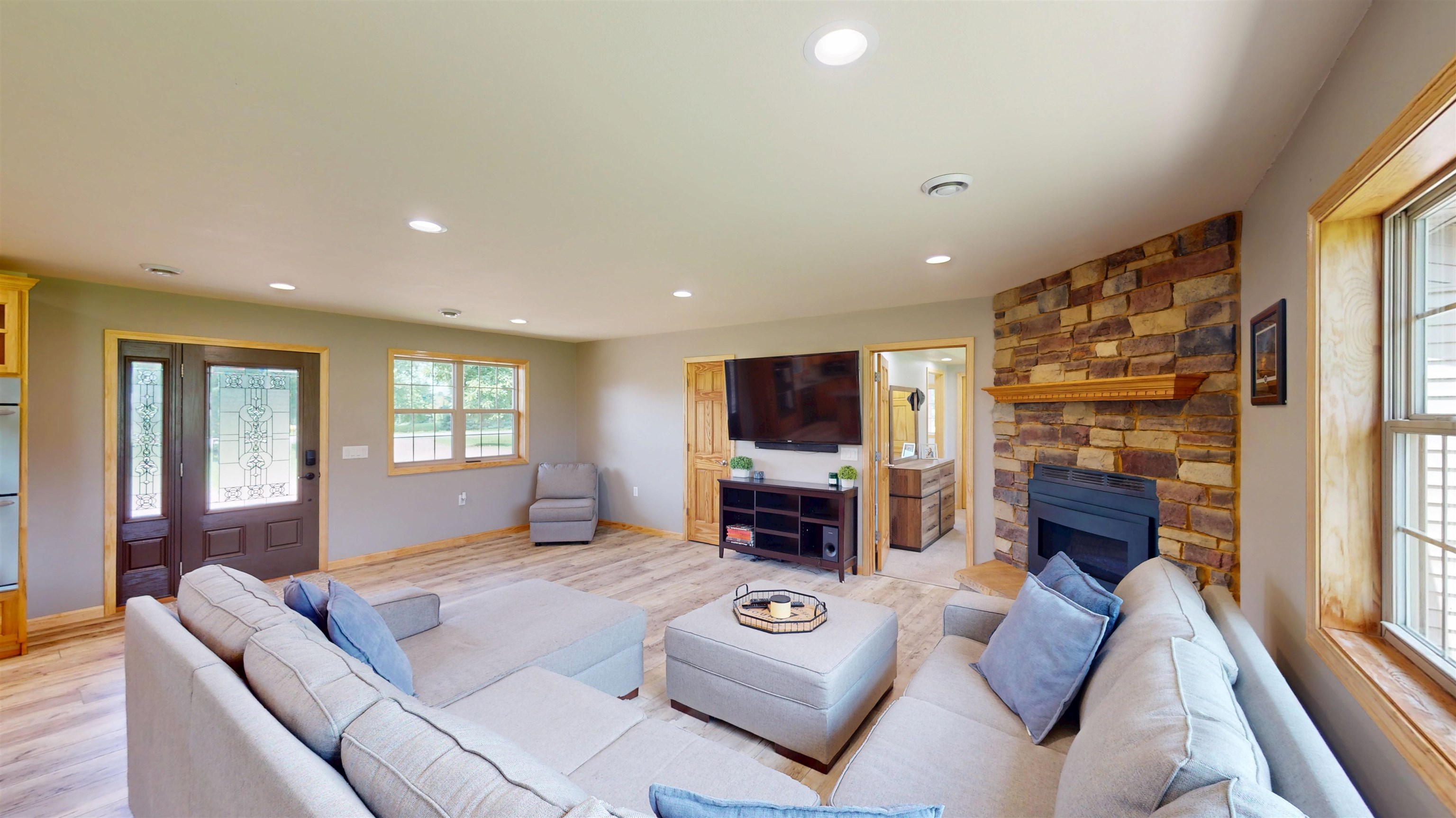 9588 S WASHINGTON AVENUE, Marshfield, Wisconsin 54449, 4 Bedrooms Bedrooms, ,2 BathroomsBathrooms,Residential,For Sale,9588 S WASHINGTON AVENUE,22603235