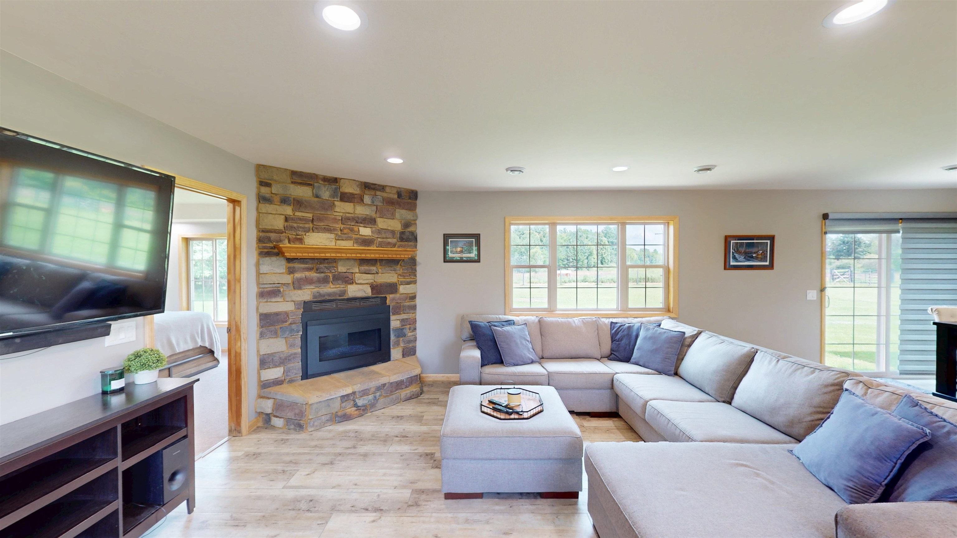 9588 S WASHINGTON AVENUE, Marshfield, Wisconsin 54449, 4 Bedrooms Bedrooms, ,2 BathroomsBathrooms,Residential,For Sale,9588 S WASHINGTON AVENUE,22603235