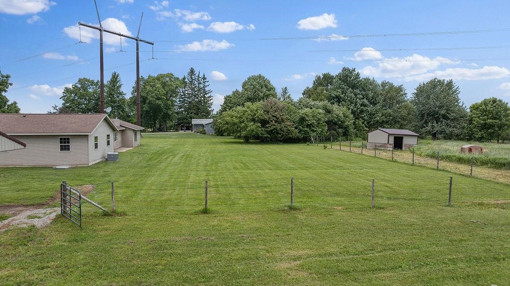 9588 S WASHINGTON AVENUE, Marshfield, Wisconsin 54449, 4 Bedrooms Bedrooms, ,2 BathroomsBathrooms,Residential,For Sale,9588 S WASHINGTON AVENUE,22603235