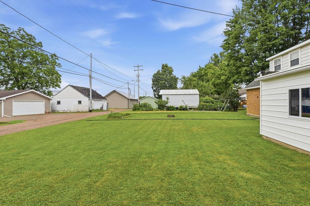 213115 STATE HIGHWAY 97, Stratford, Wisconsin 54484, 3 Bedrooms Bedrooms, ,2 BathroomsBathrooms,Residential,For Sale,213115 STATE HIGHWAY 97,22603236