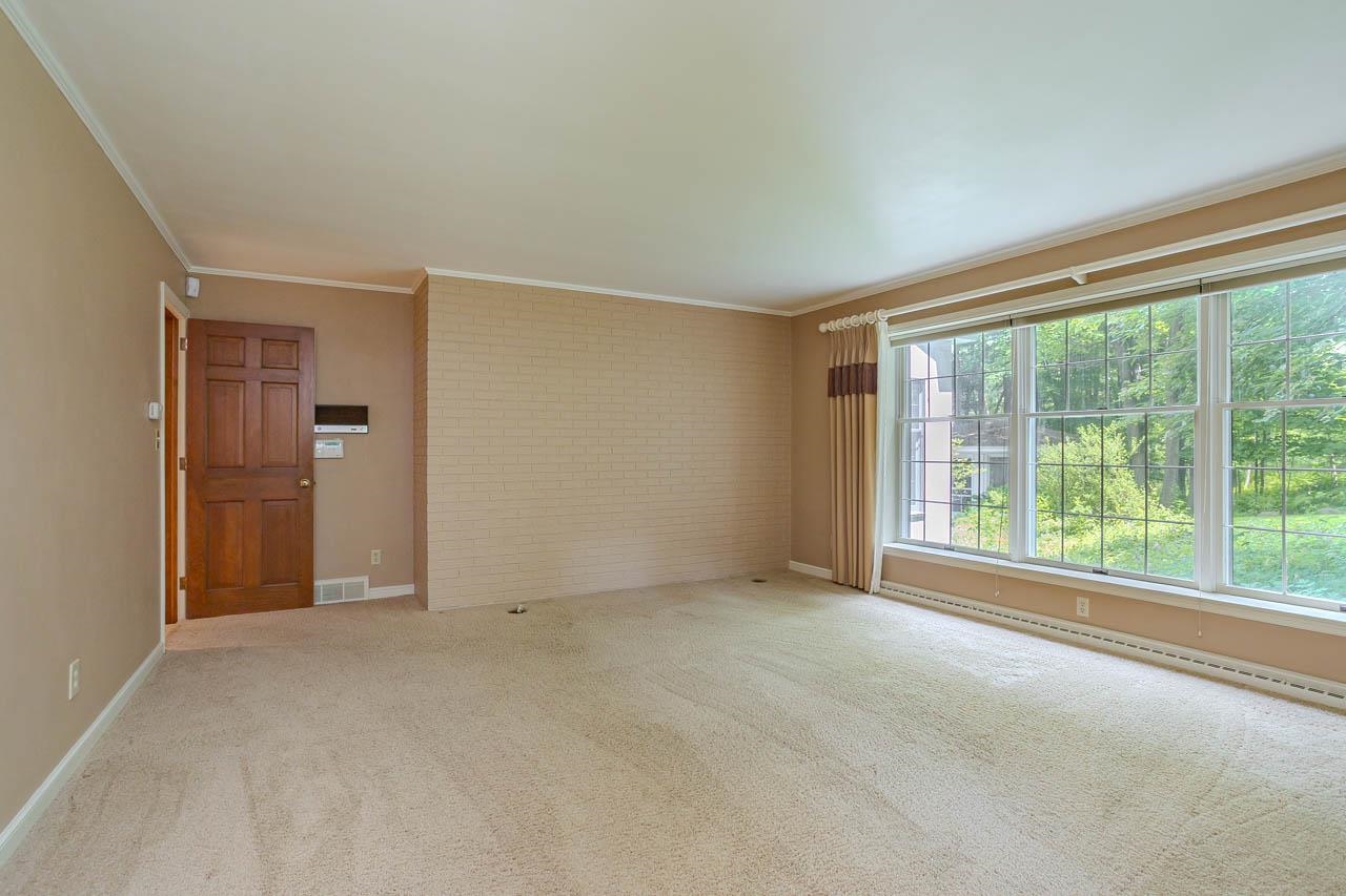 1016 HIGHLAND PARK BOULEVARD, Wausau, Wisconsin 54403, 5 Bedrooms Bedrooms, ,3 BathroomsBathrooms,Residential,For Sale,1016 HIGHLAND PARK BOULEVARD,22603243