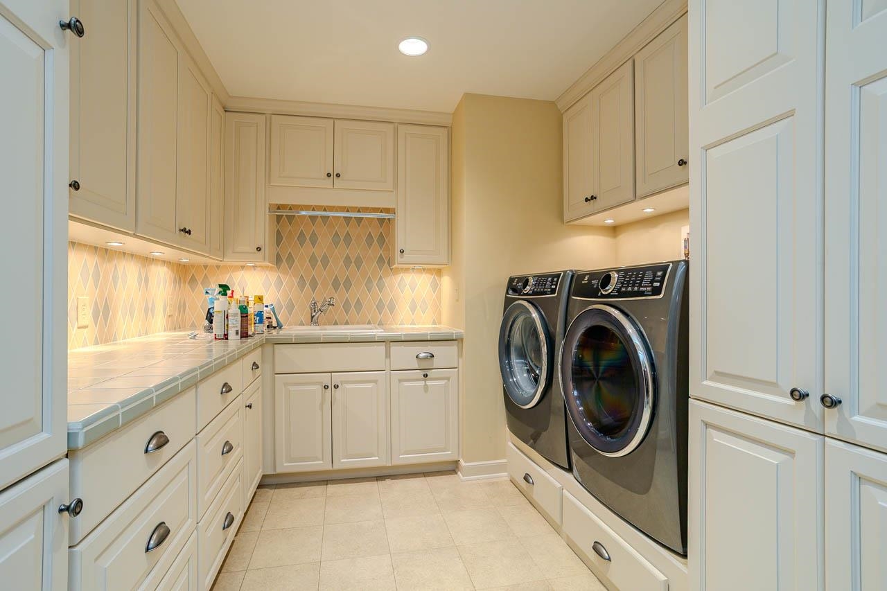 1016 HIGHLAND PARK BOULEVARD, Wausau, Wisconsin 54403, 5 Bedrooms Bedrooms, ,3 BathroomsBathrooms,Residential,For Sale,1016 HIGHLAND PARK BOULEVARD,22603243