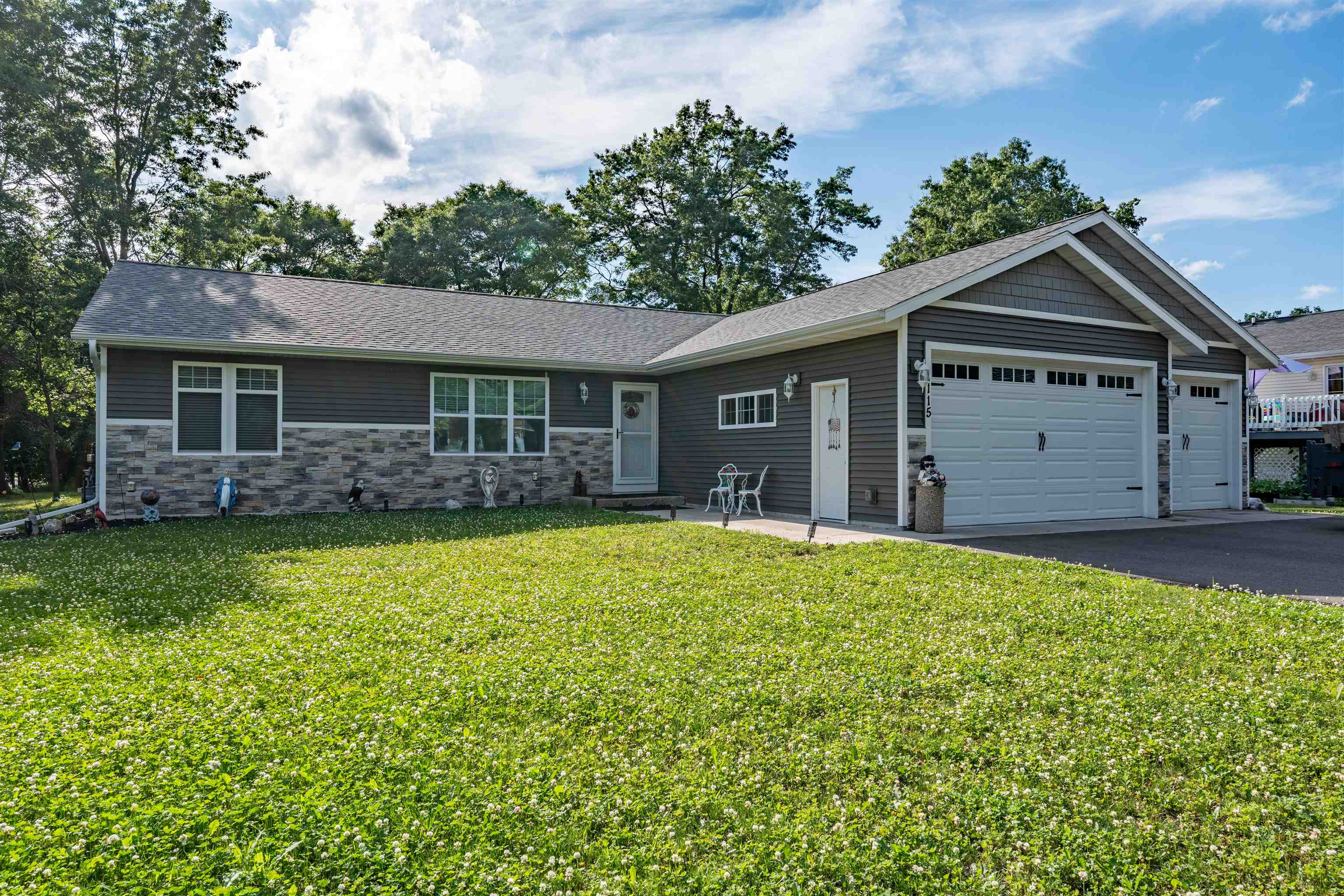 1115 16TH STREET, Mosinee, Wisconsin 54455, 4 Bedrooms Bedrooms, ,3 BathroomsBathrooms,Residential,For Sale,1115 16TH STREET,22603290