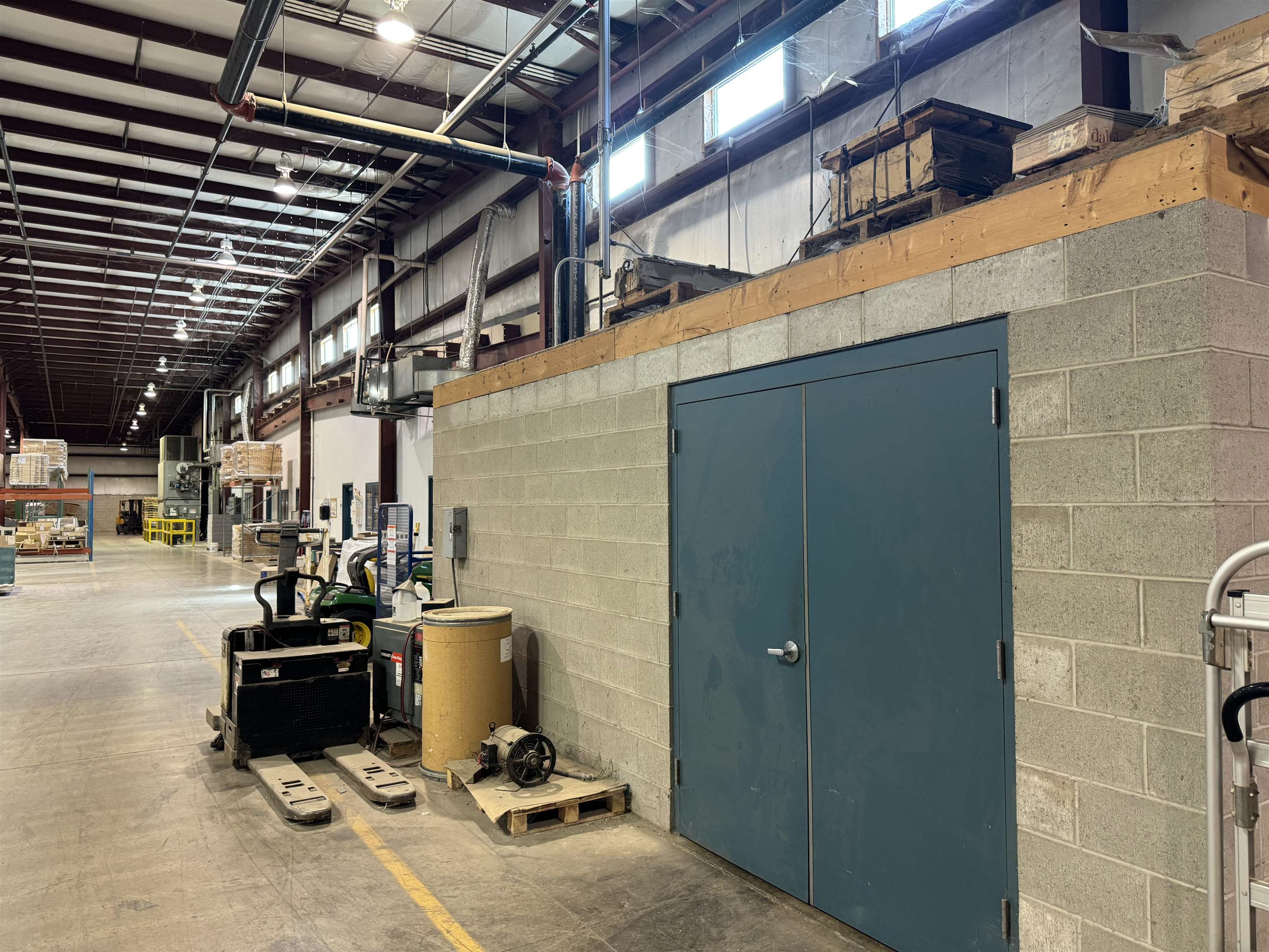 498 MARATECH AVENUE, Marathon, Wisconsin 54448, ,Commercial/industrial,For Rent,498 MARATECH AVENUE,22603296