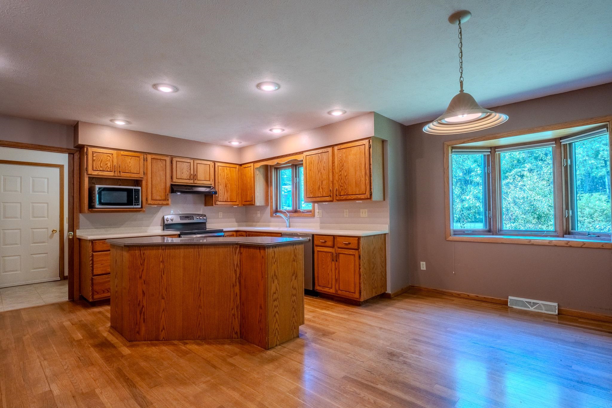 225271 CAMELLIA STREET, Wausau, Wisconsin 54401, 4 Bedrooms Bedrooms, ,3 BathroomsBathrooms,Residential,For Sale,225271 CAMELLIA STREET,22603330