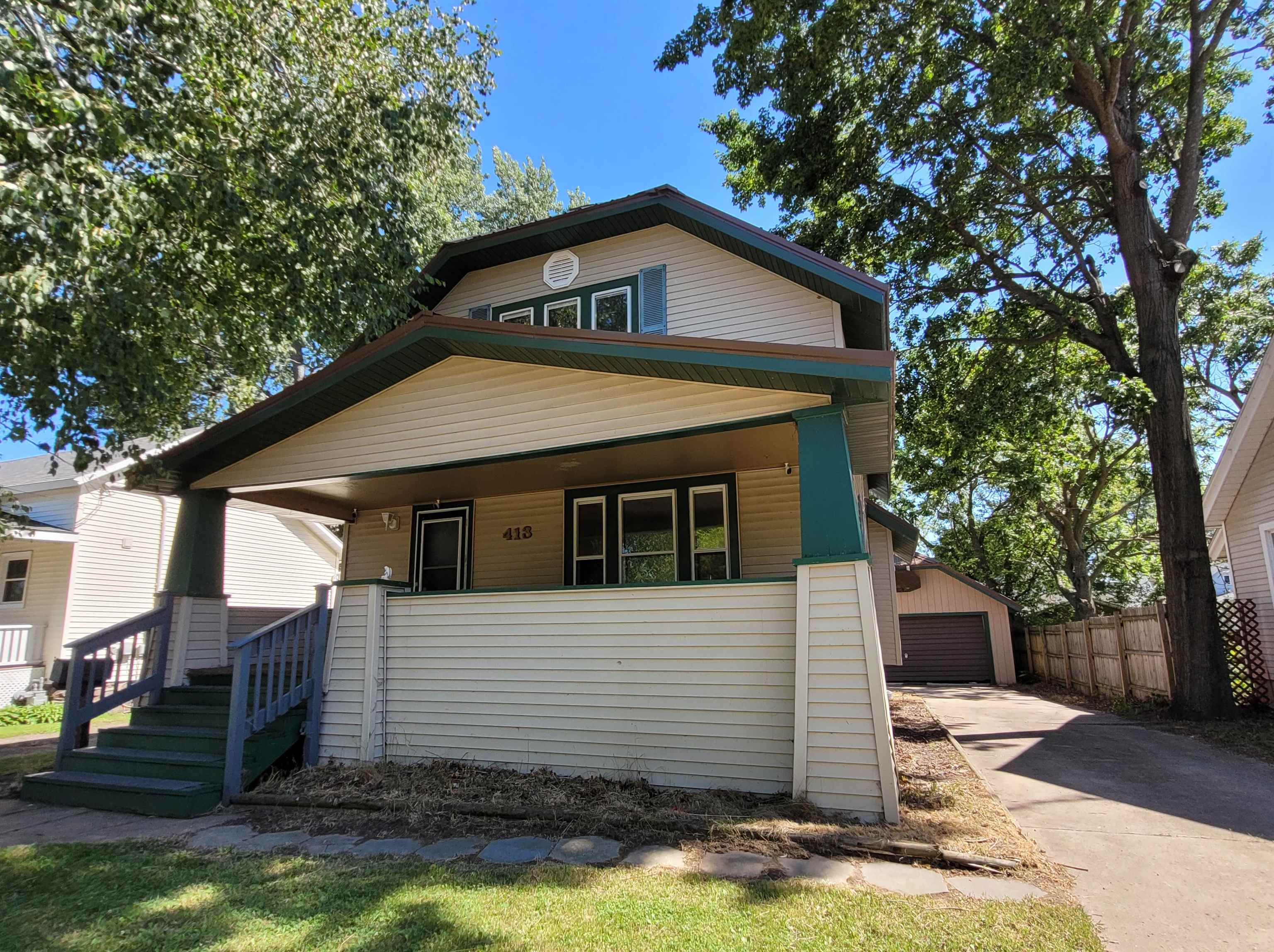 413 5TH AVENUE, Antigo, Wisconsin 54409, 3 Bedrooms Bedrooms, ,2 BathroomsBathrooms,Residential,For Sale,413 5TH AVENUE,22603331