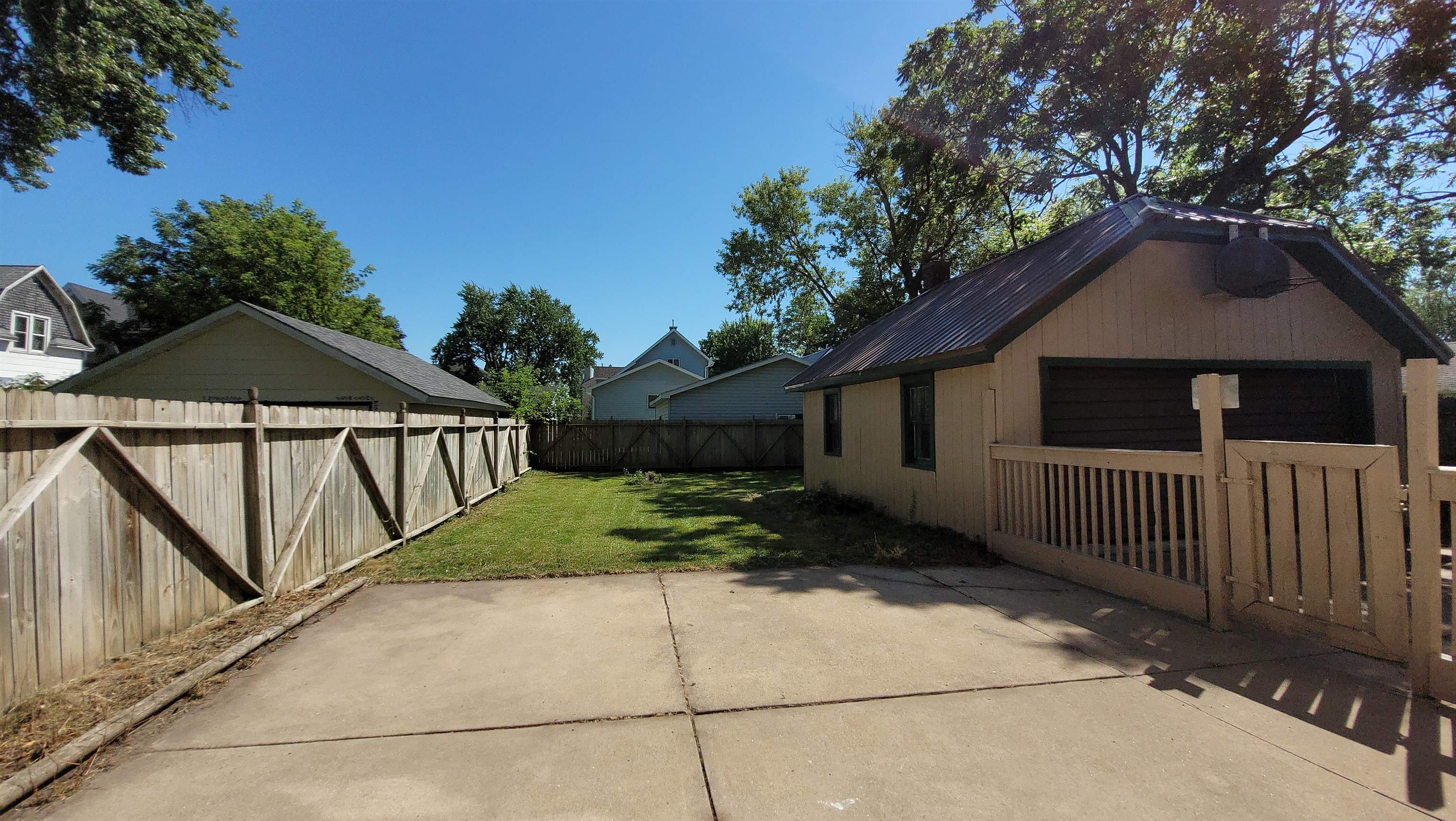 413 5TH AVENUE, Antigo, Wisconsin 54409, 3 Bedrooms Bedrooms, ,2 BathroomsBathrooms,Residential,For Sale,413 5TH AVENUE,22603331
