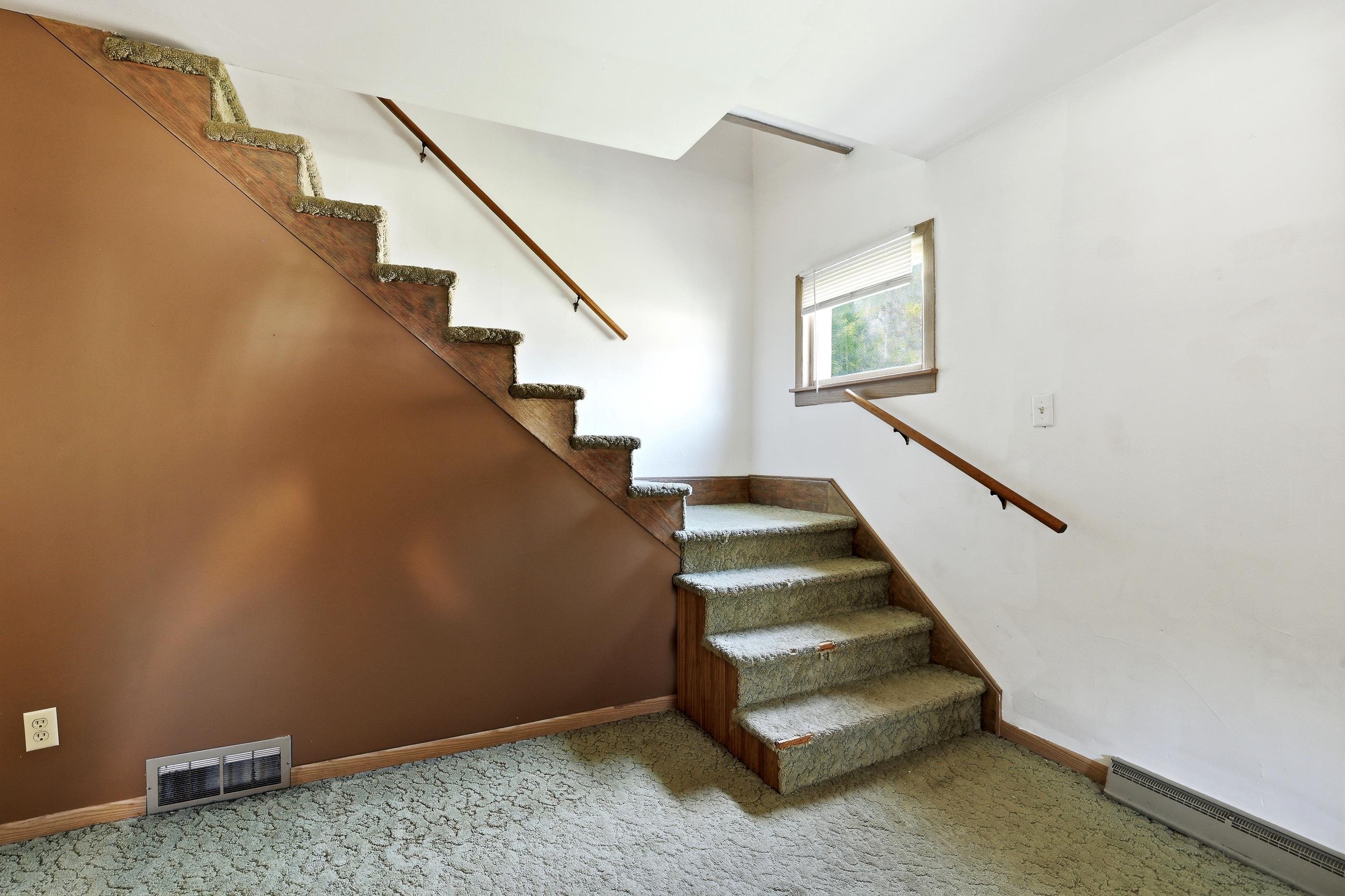 449 W CLARK STREET, Stevens Point, Wisconsin 54481, 4 Bedrooms Bedrooms, ,1 BathroomBathrooms,Residential,For Sale,449 W CLARK STREET,22603332