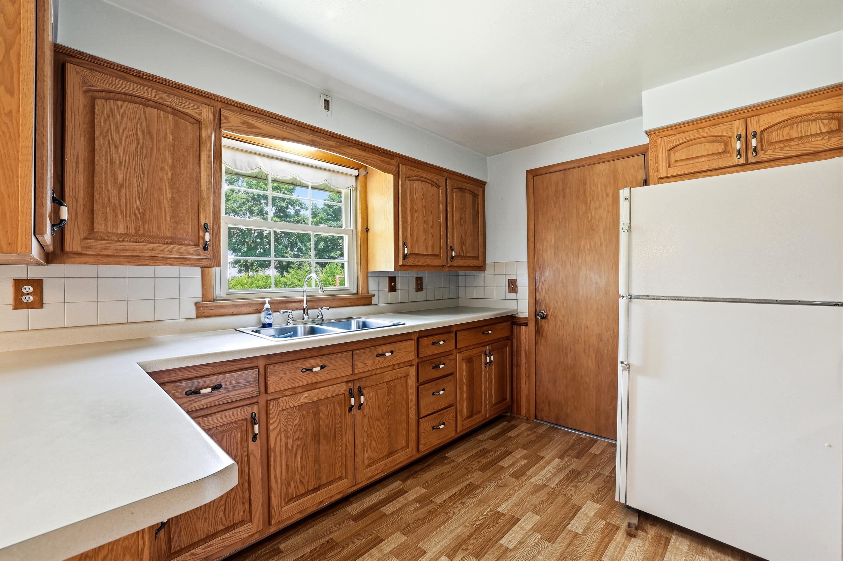2416 CENTER STREET, Stevens Point, Wisconsin 54481, 3 Bedrooms Bedrooms, ,1 BathroomBathrooms,Residential,For Sale,2416 CENTER STREET,22603339