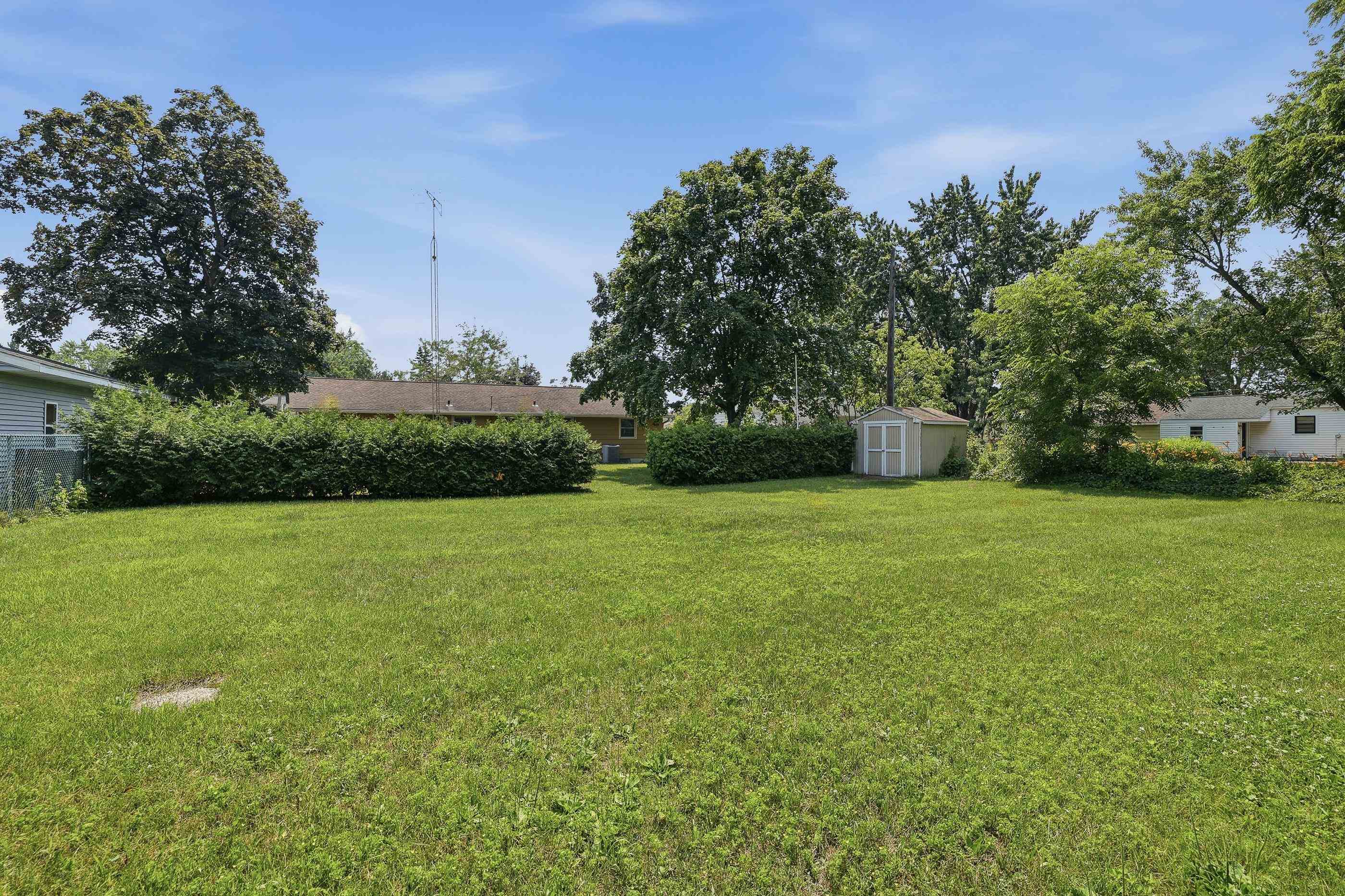 2416 CENTER STREET, Stevens Point, Wisconsin 54481, 3 Bedrooms Bedrooms, ,1 BathroomBathrooms,Residential,For Sale,2416 CENTER STREET,22603339