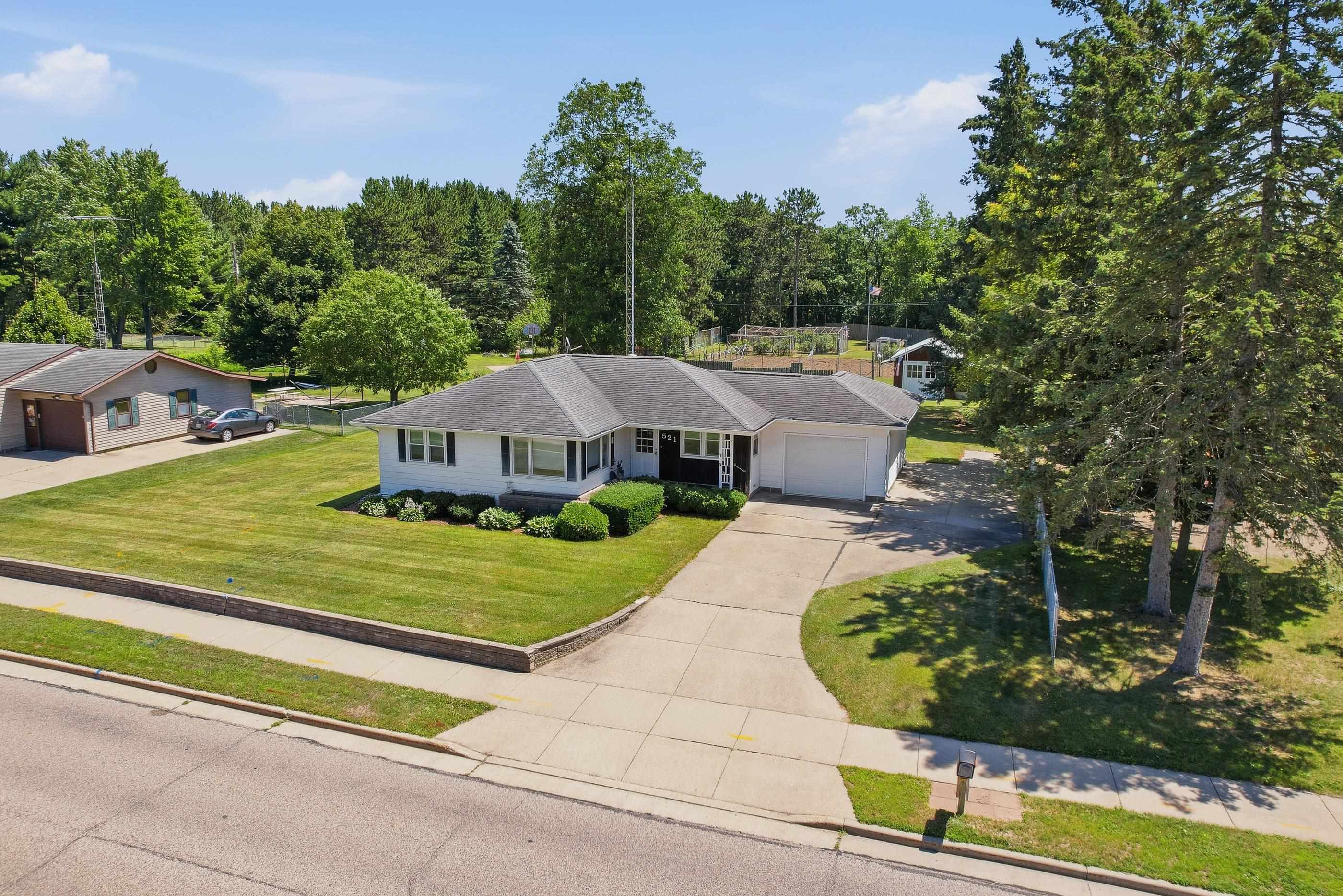 521 MC DILL AVENUE, Stevens Point, Wisconsin 54481, 3 Bedrooms Bedrooms, ,1 BathroomBathrooms,Residential,For Sale,521 MC DILL AVENUE,22603340