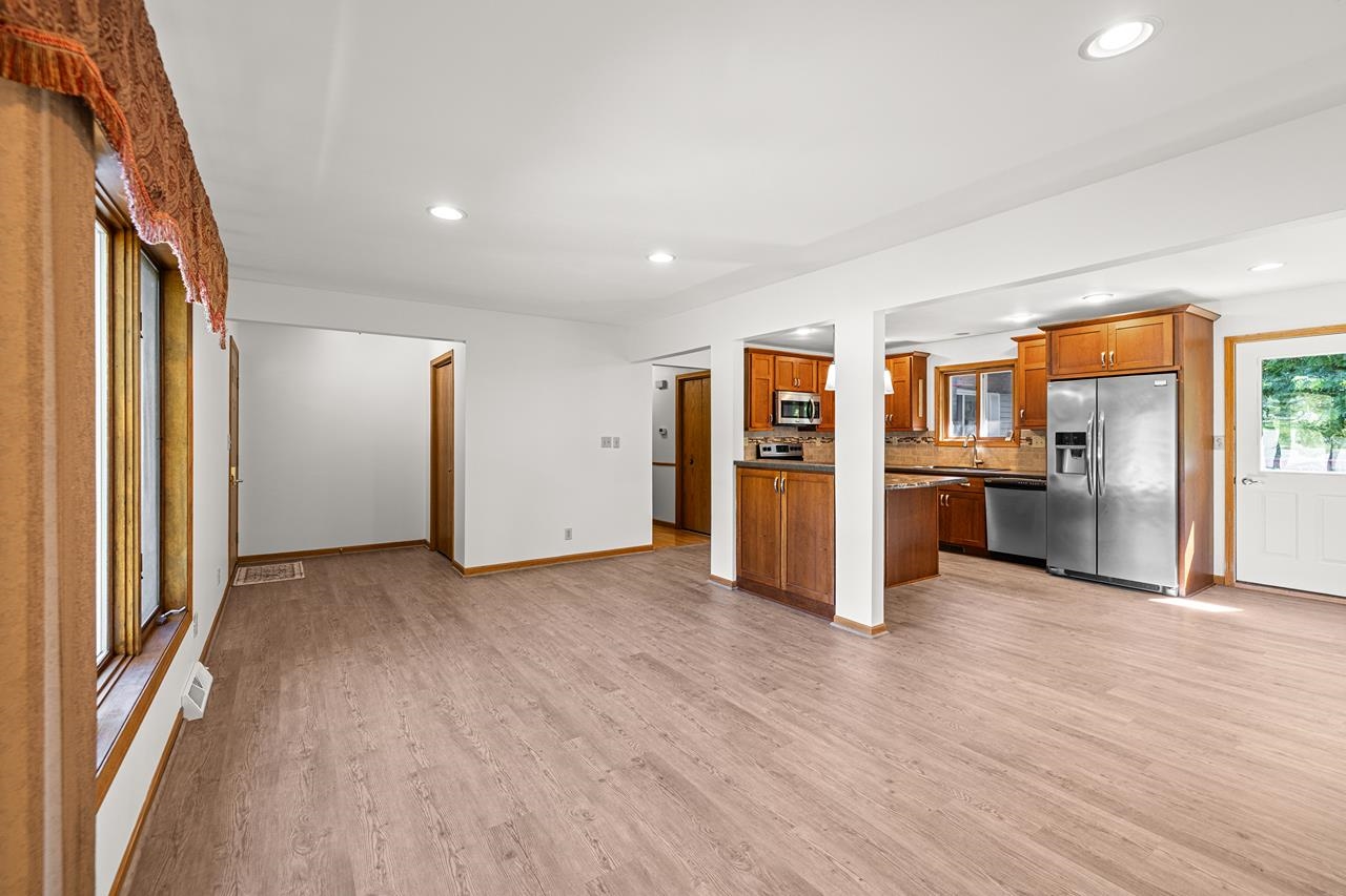 2000 JUNIPER LANE, Plover, Wisconsin 54467, 3 Bedrooms Bedrooms, ,2 BathroomsBathrooms,Residential,For Sale,2000 JUNIPER LANE,22603345