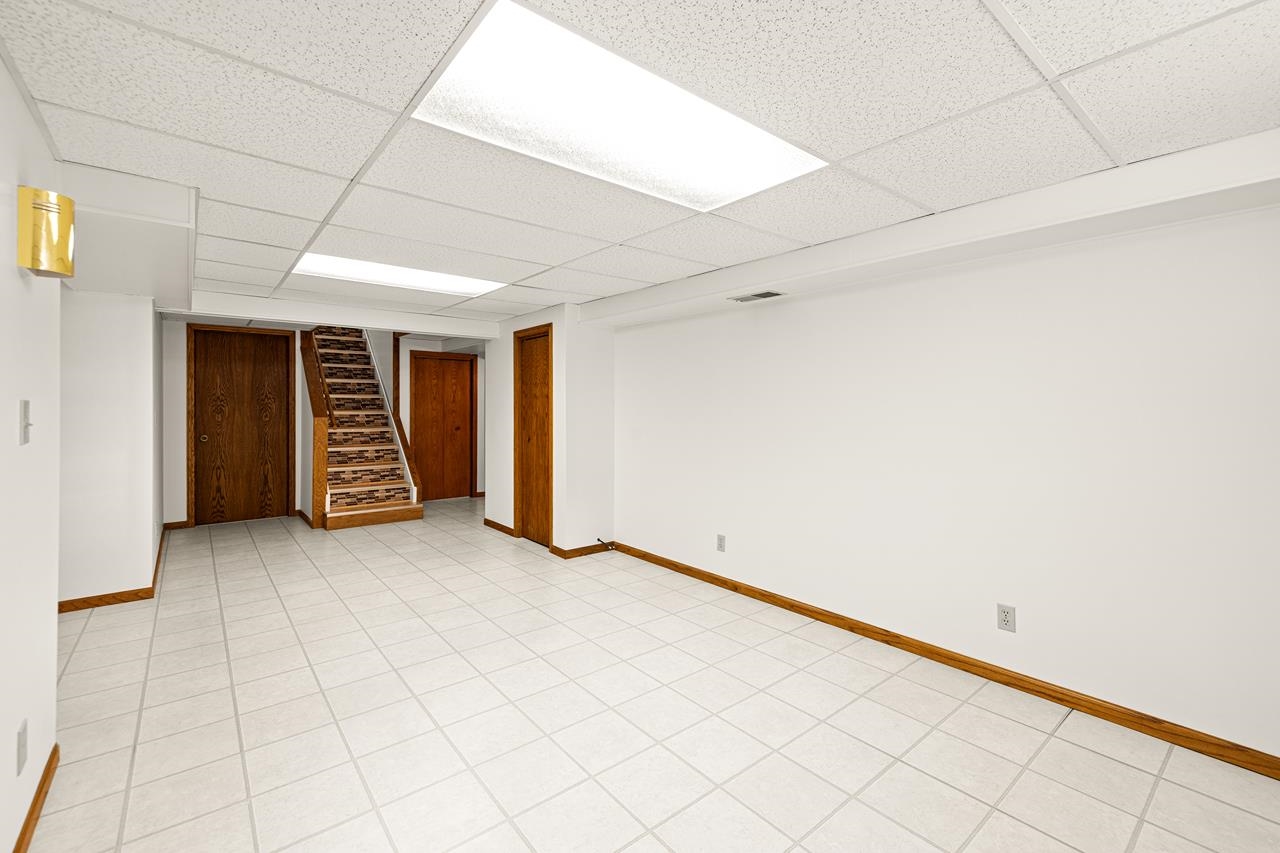 2000 JUNIPER LANE, Plover, Wisconsin 54467, 3 Bedrooms Bedrooms, ,2 BathroomsBathrooms,Residential,For Sale,2000 JUNIPER LANE,22603345